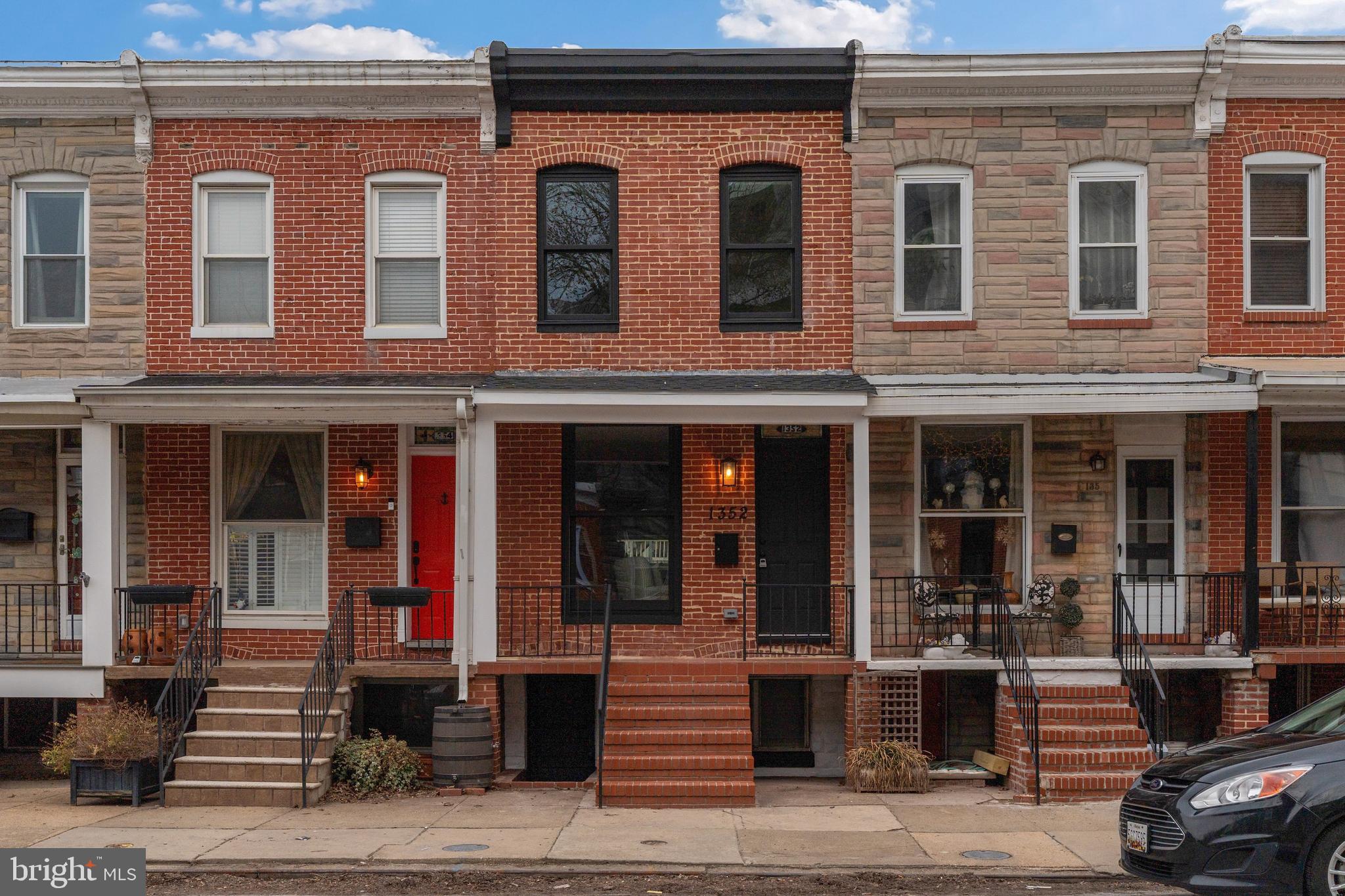 LOCUST POINT - Residential
