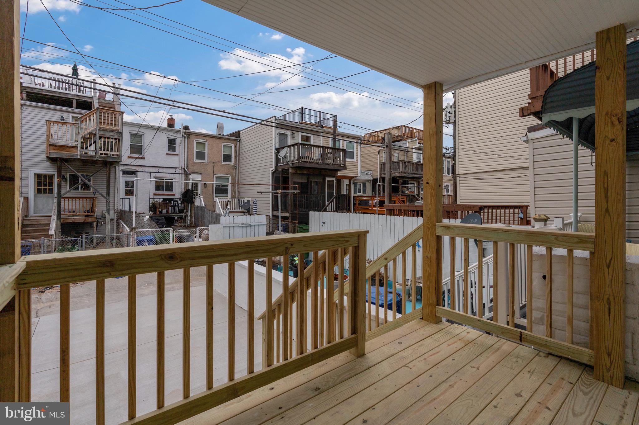 LOCUST POINT - Residential