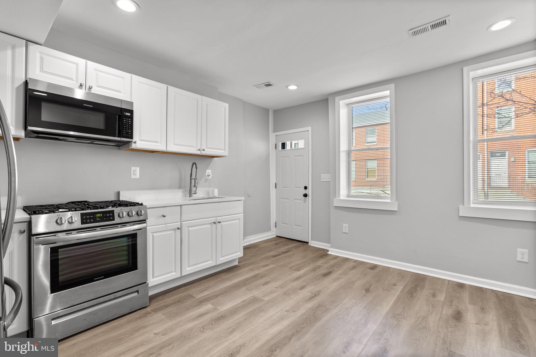 POPPLETON - Residential