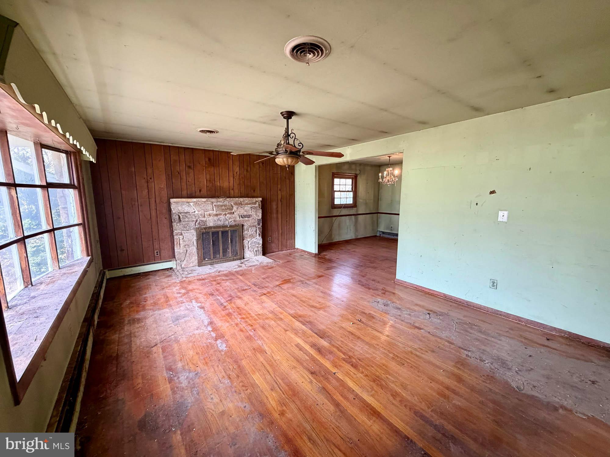 MERRYMAN HEIGHTS - Residential