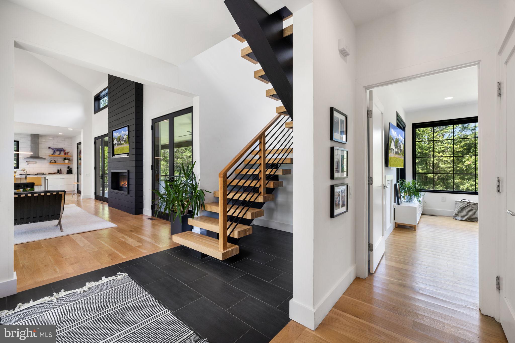 ASPEN HILL - Residential