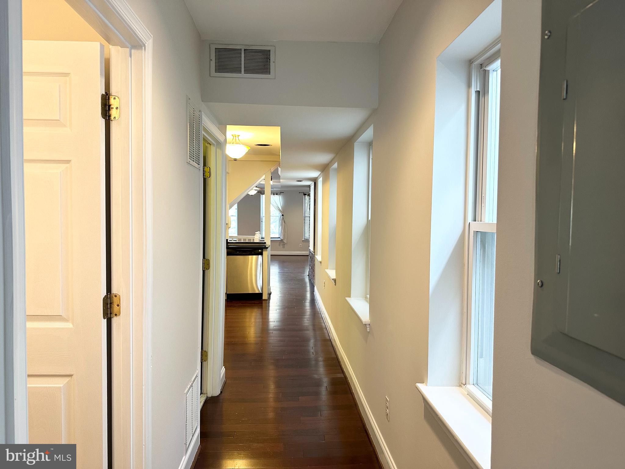FEDERAL HILL HISTORIC DISTRICT - Residential Lease