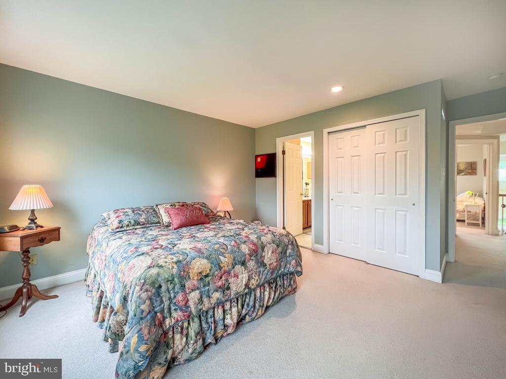 WASHINGTON CROSSING - Residential