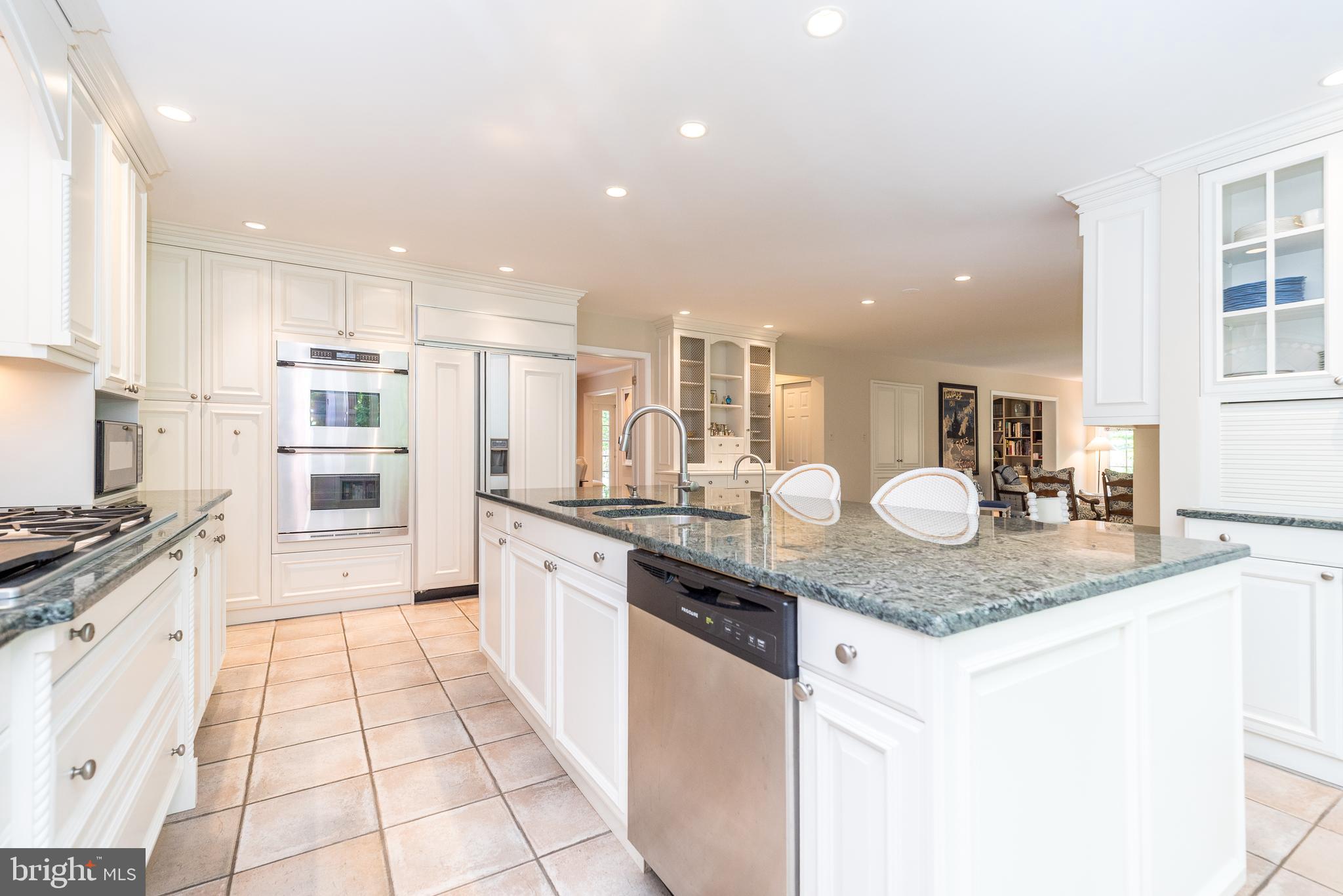 GWYN AYRE - Residential