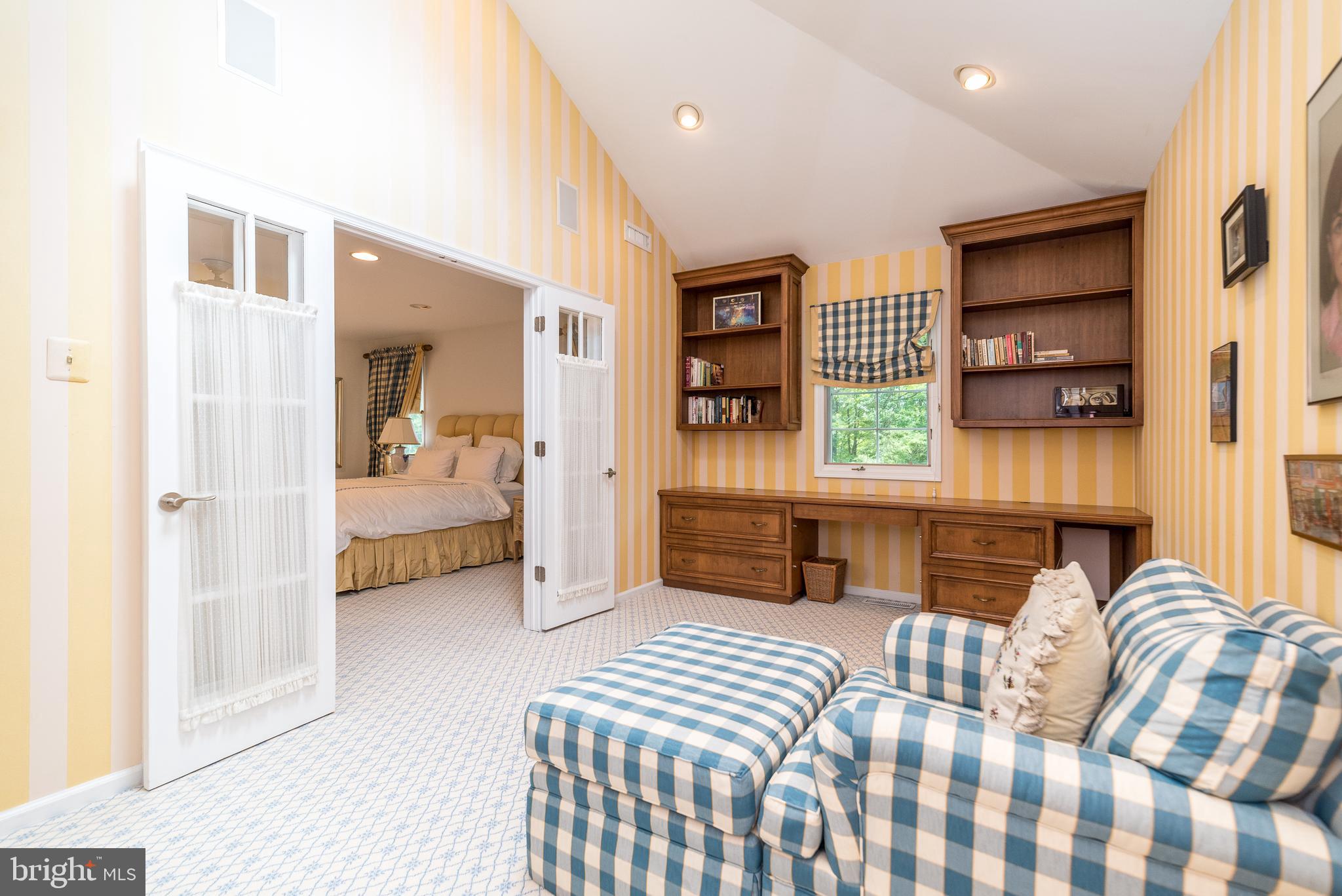 GWYN AYRE - Residential