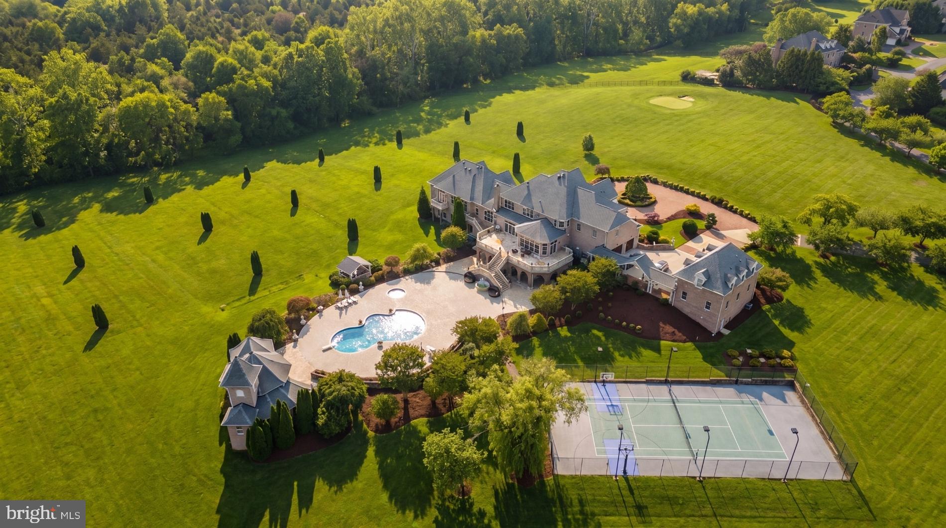 SENECA HIGHLANDS - Residential