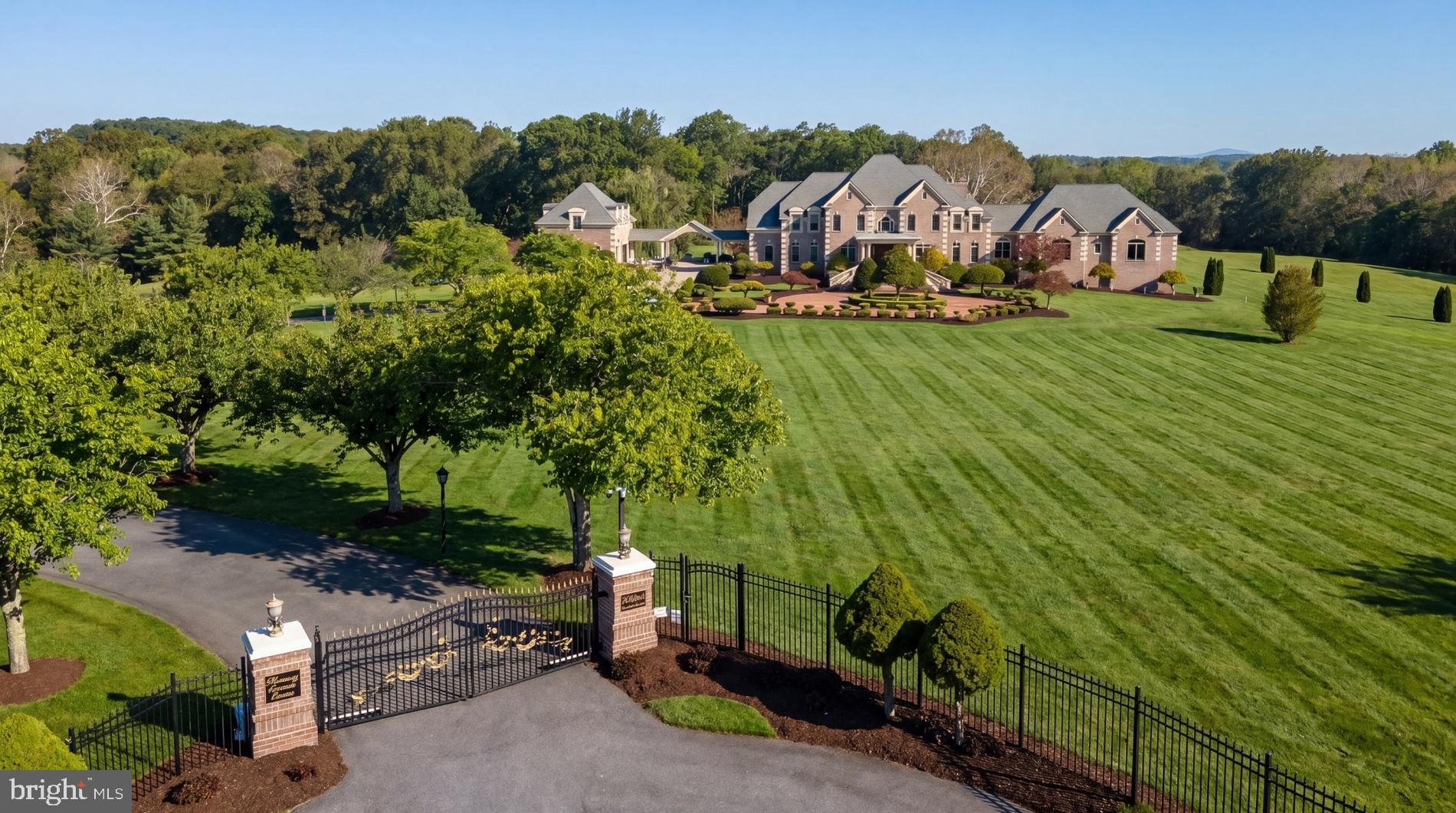 SENECA HIGHLANDS - Residential