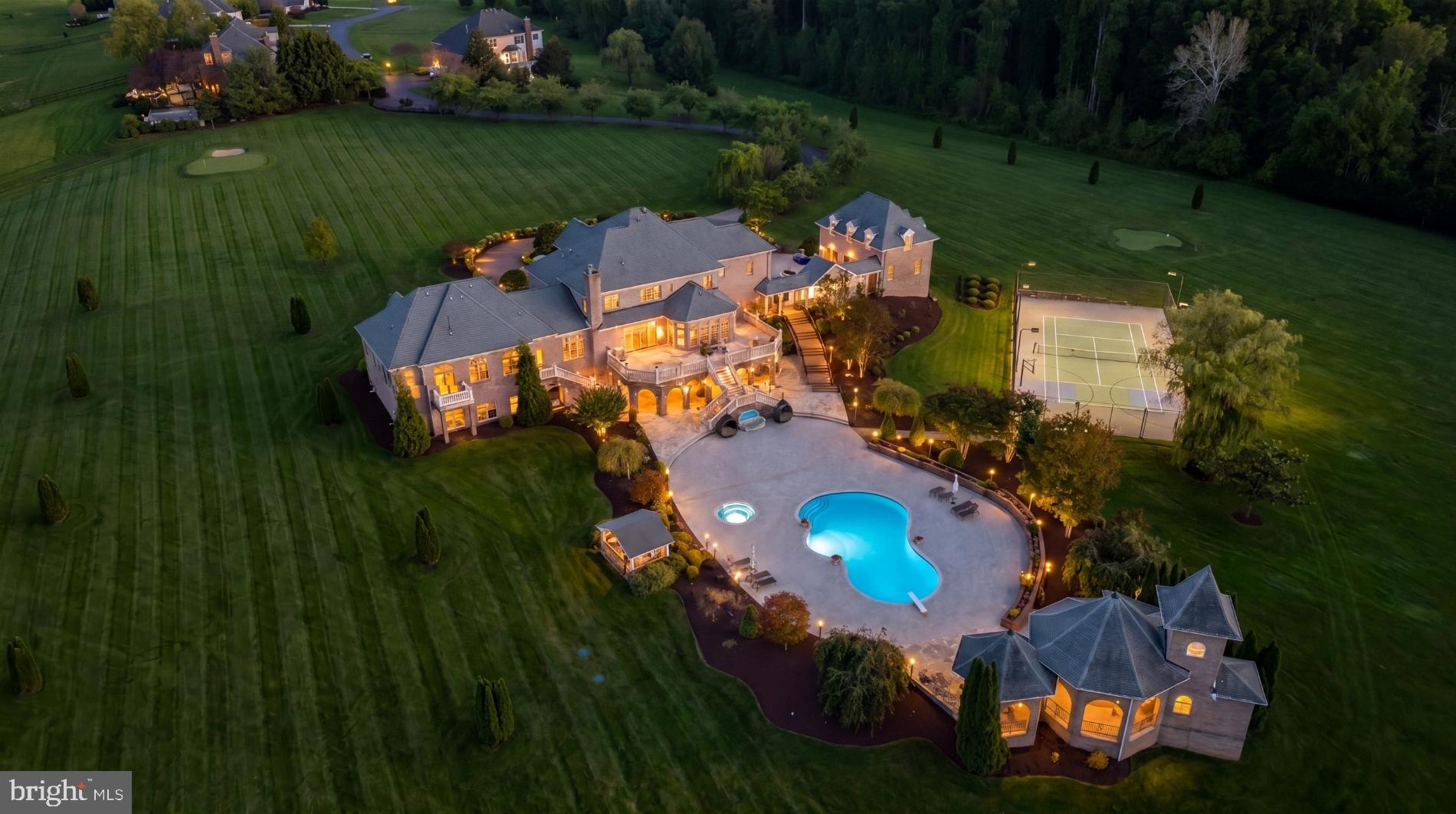 SENECA HIGHLANDS - Residential