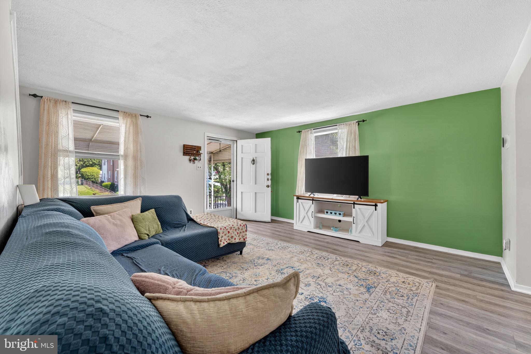 LEEDOM ESTS - Residential