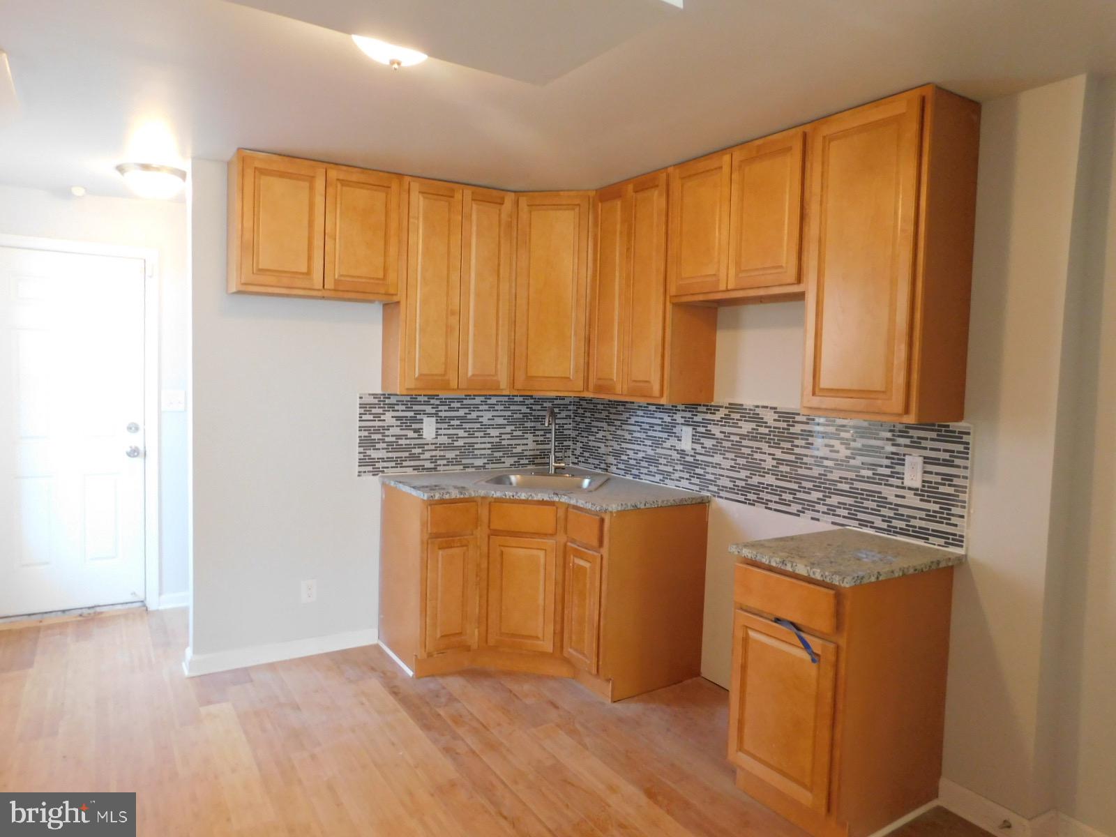 STRAWBERRY MANSION - Residential