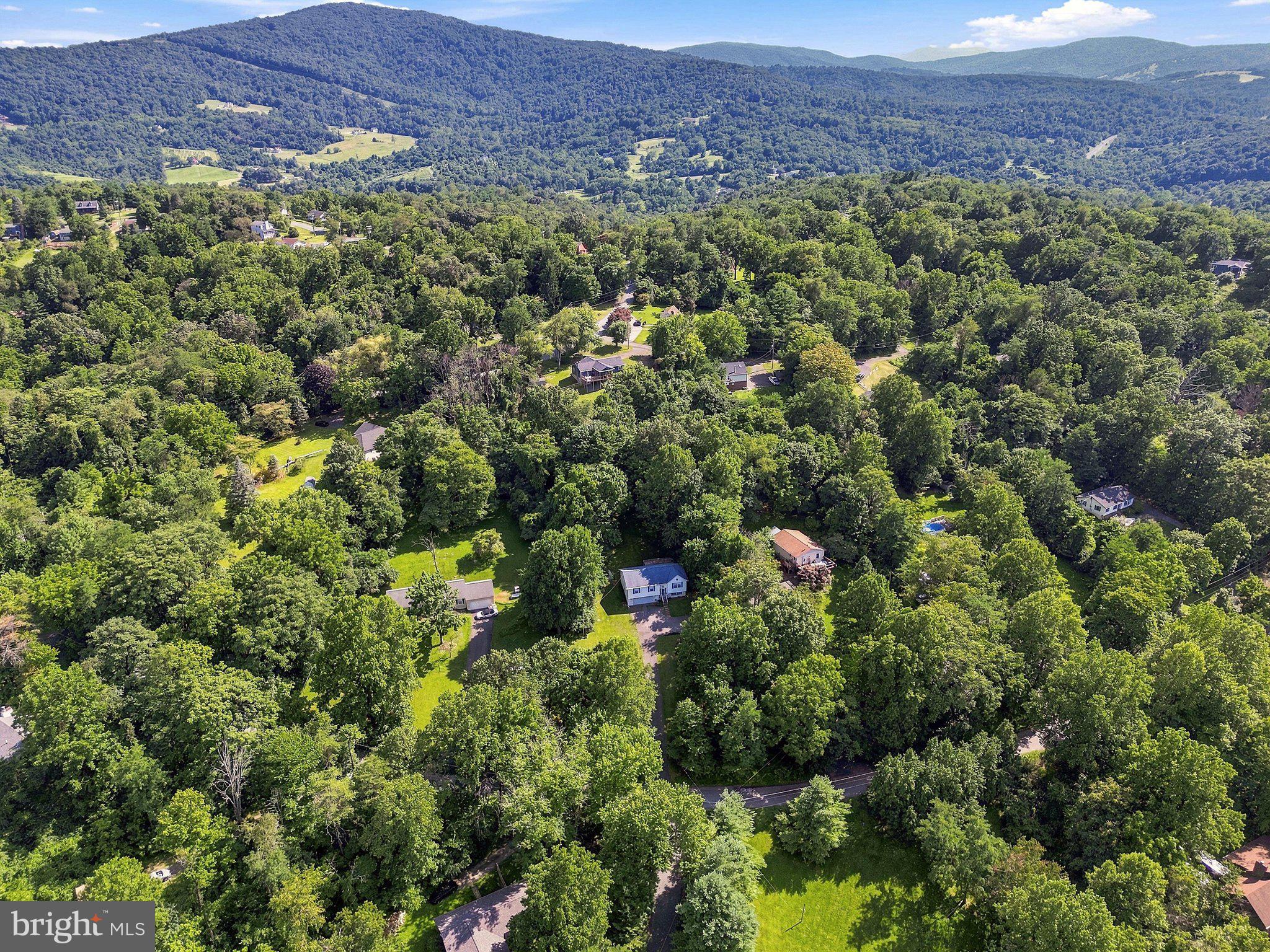 APPLE MT LAKE - Residential