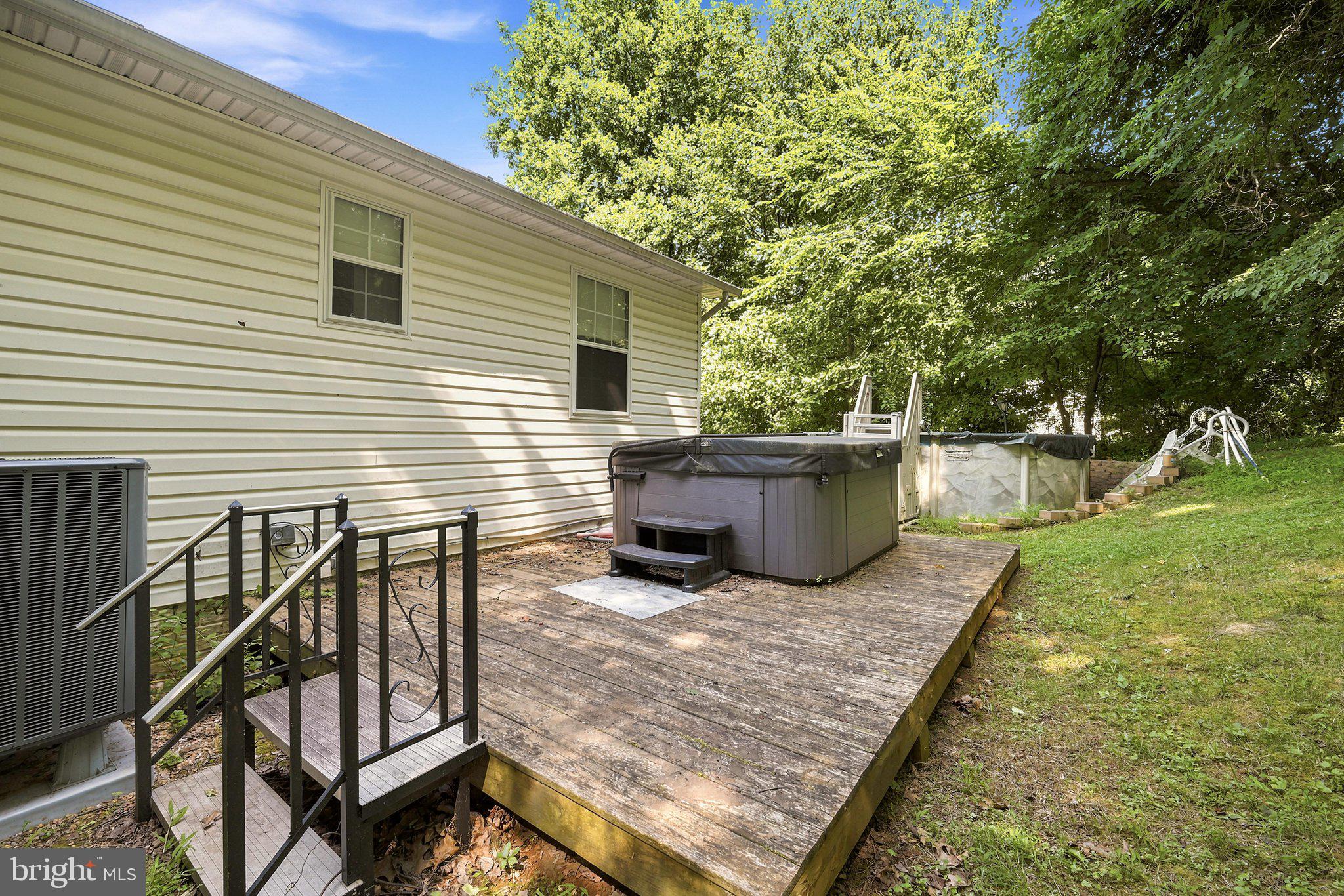 APPLE MT LAKE - Residential