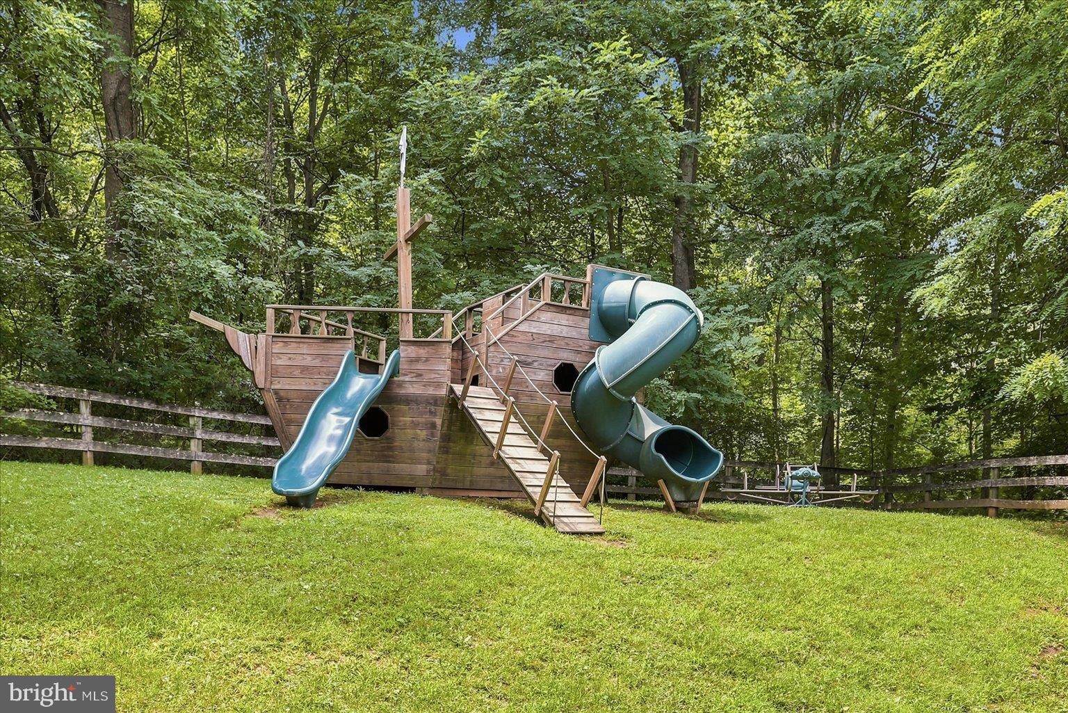 APPLE MT LAKE - Residential