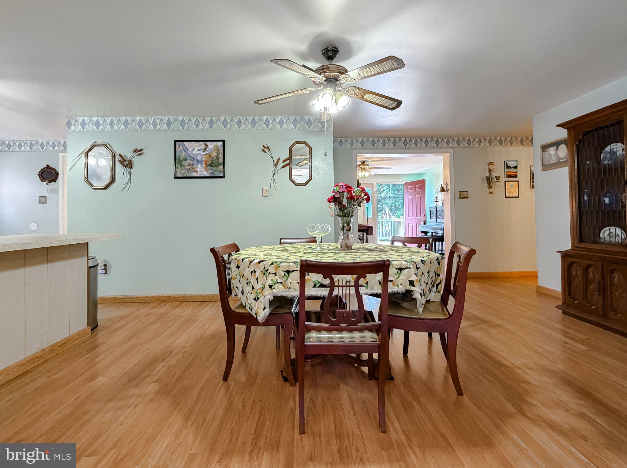 WESTERN SHORES - Residential