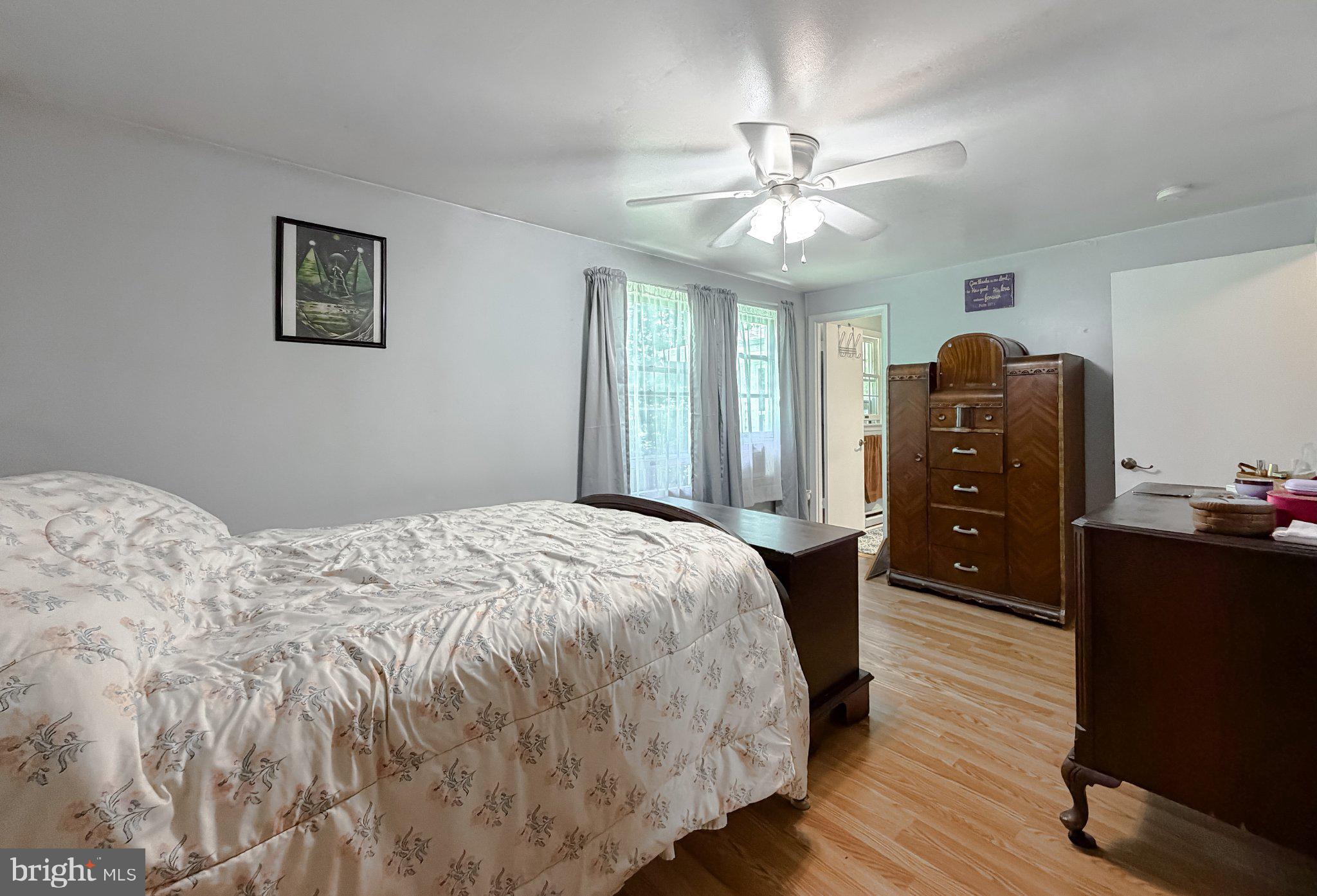 WESTERN SHORES - Residential