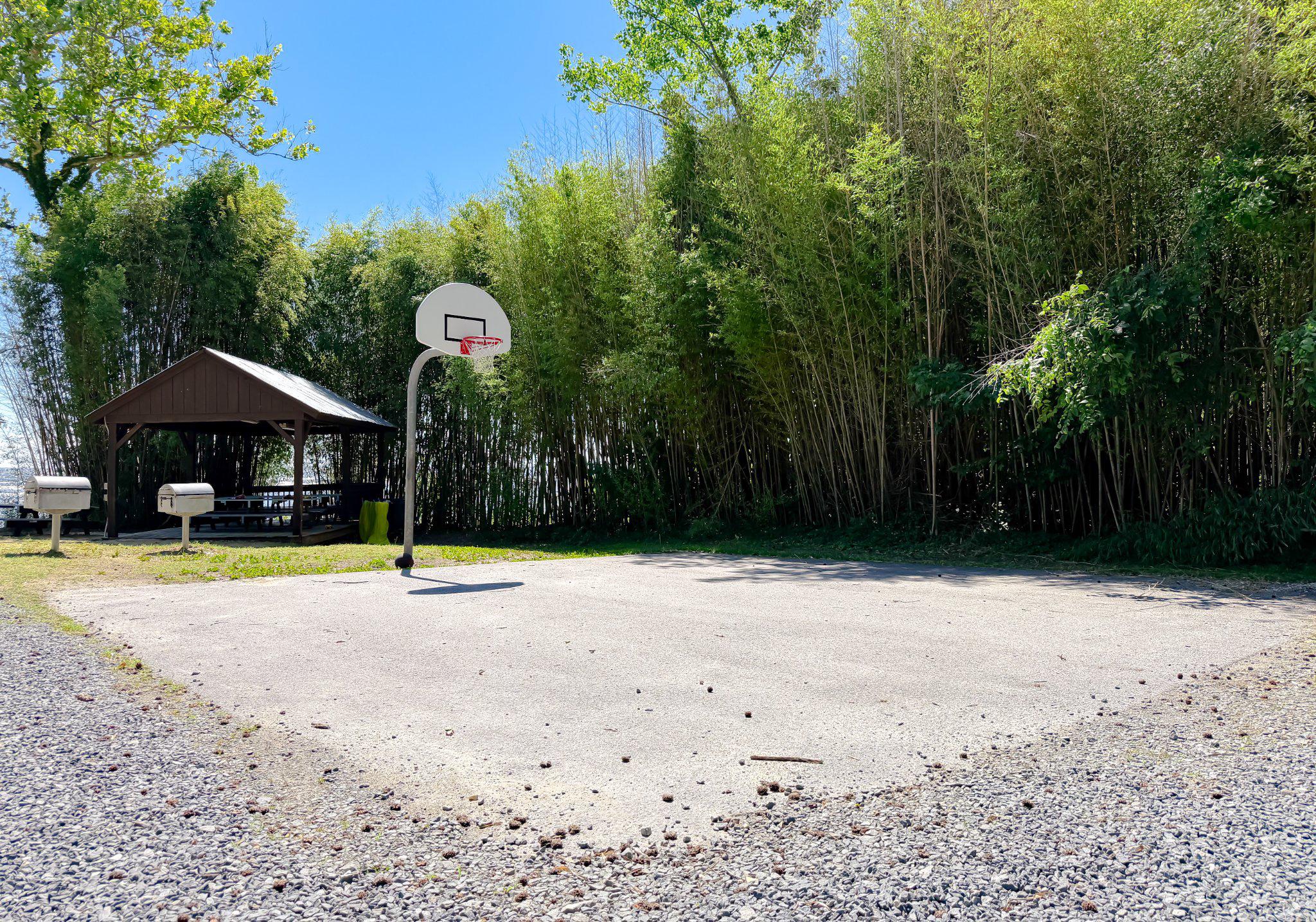 WESTERN SHORES - Residential