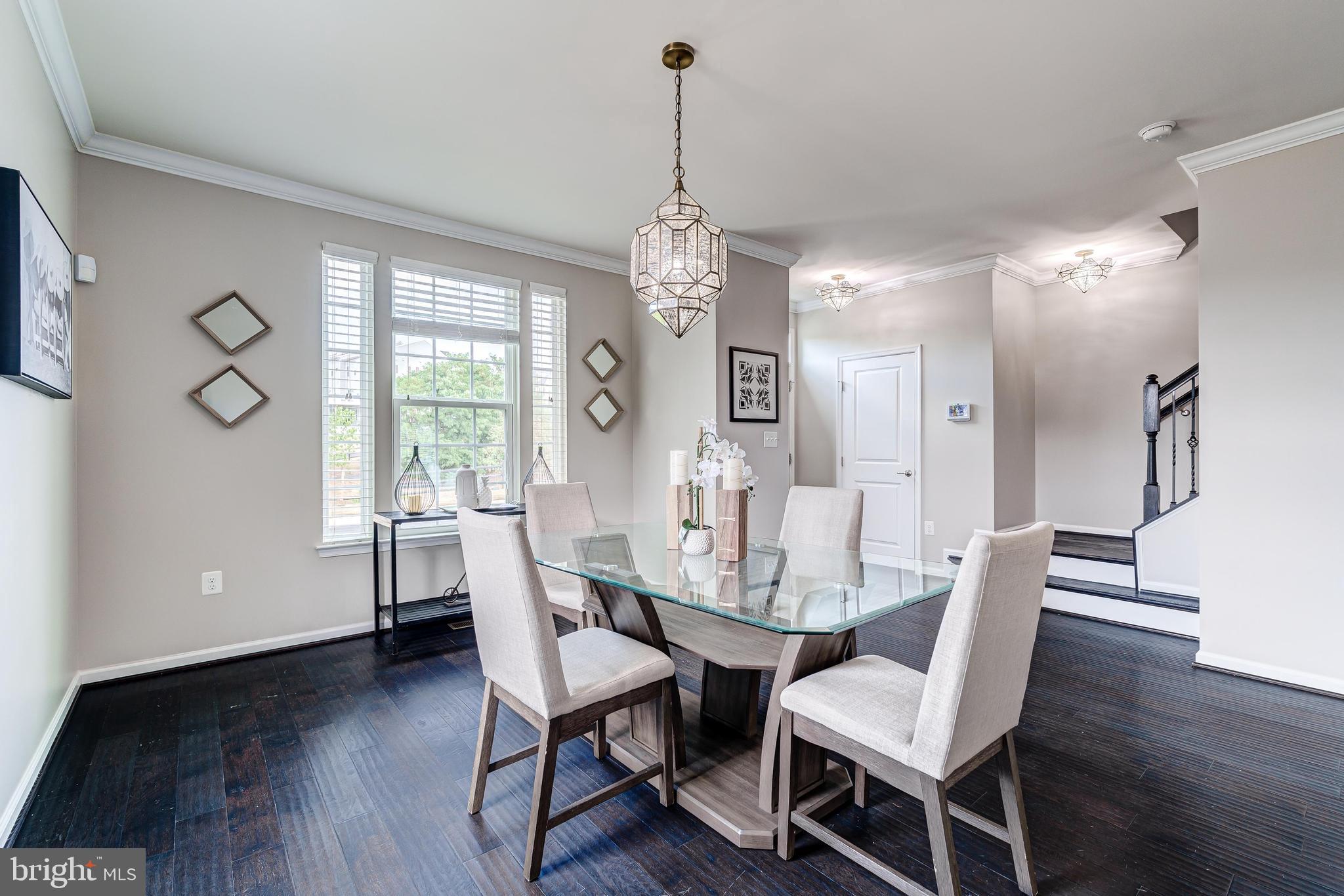 VANTAGE POINT SOUTH - Residential