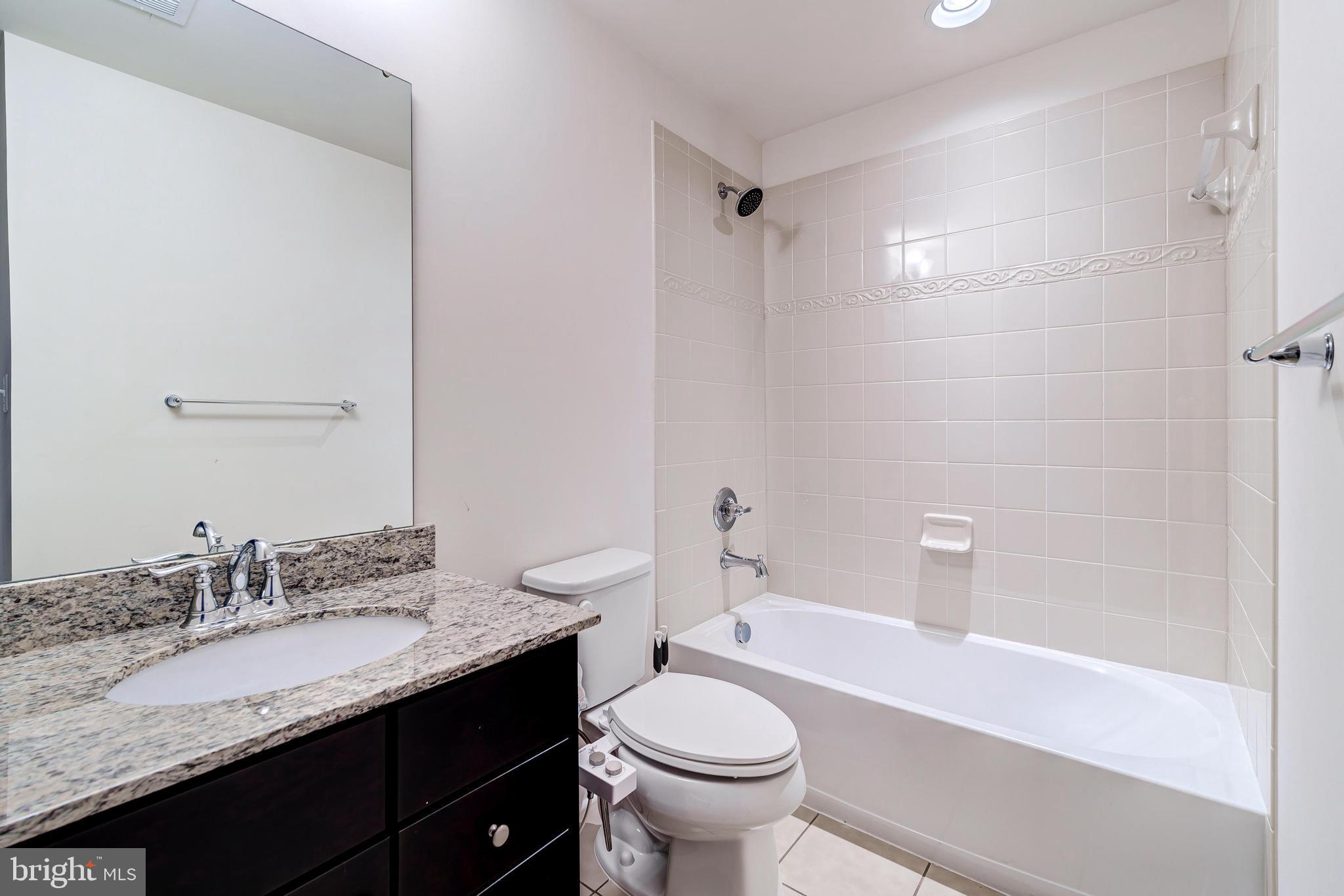 VANTAGE POINT SOUTH - Residential