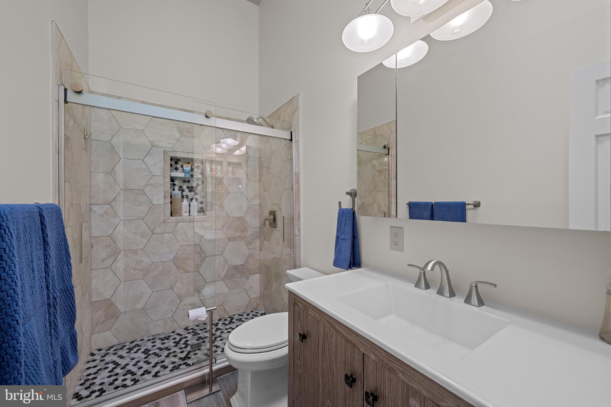LOVETON FARMS - Residential