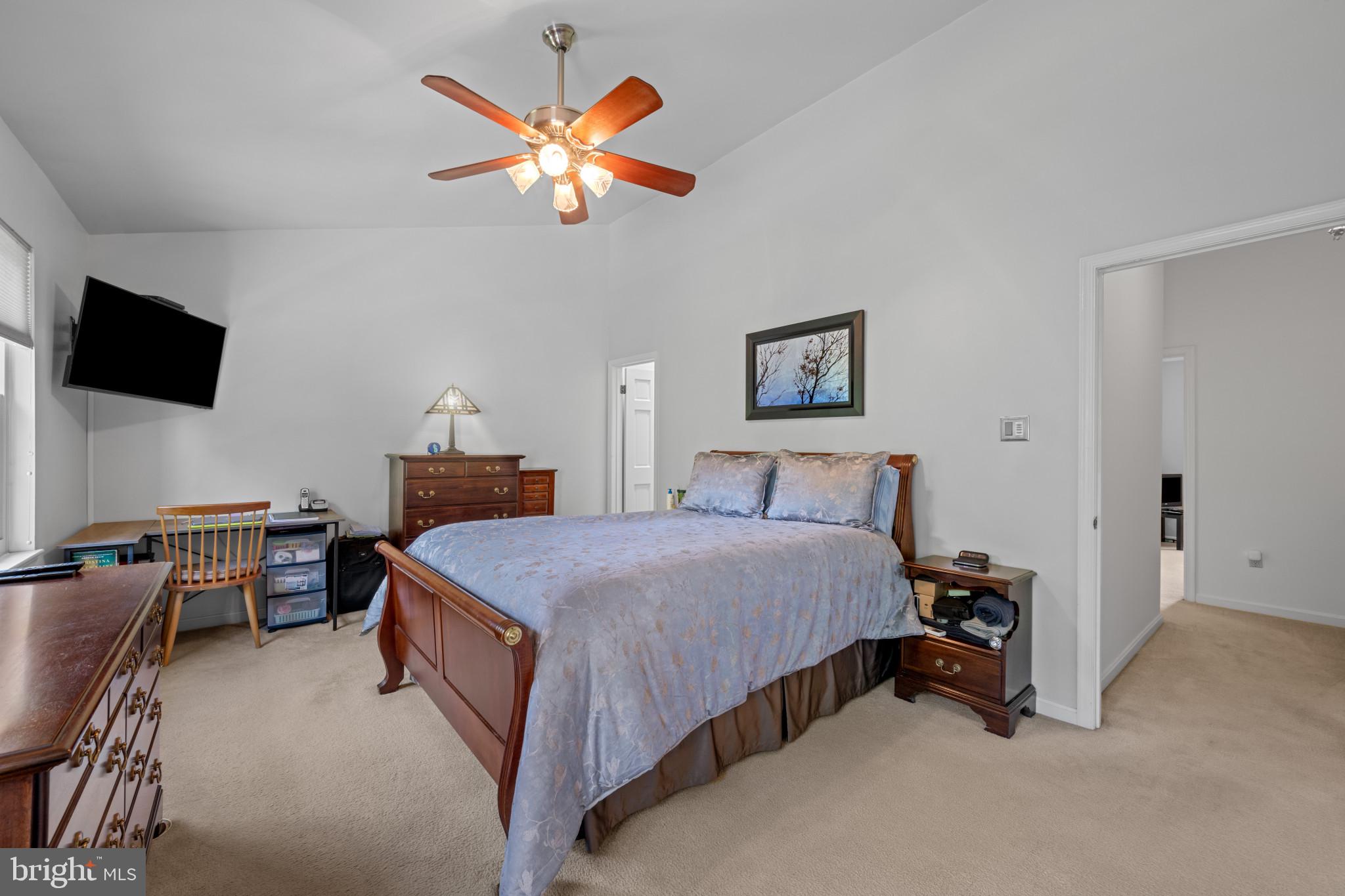 LOVETON FARMS - Residential