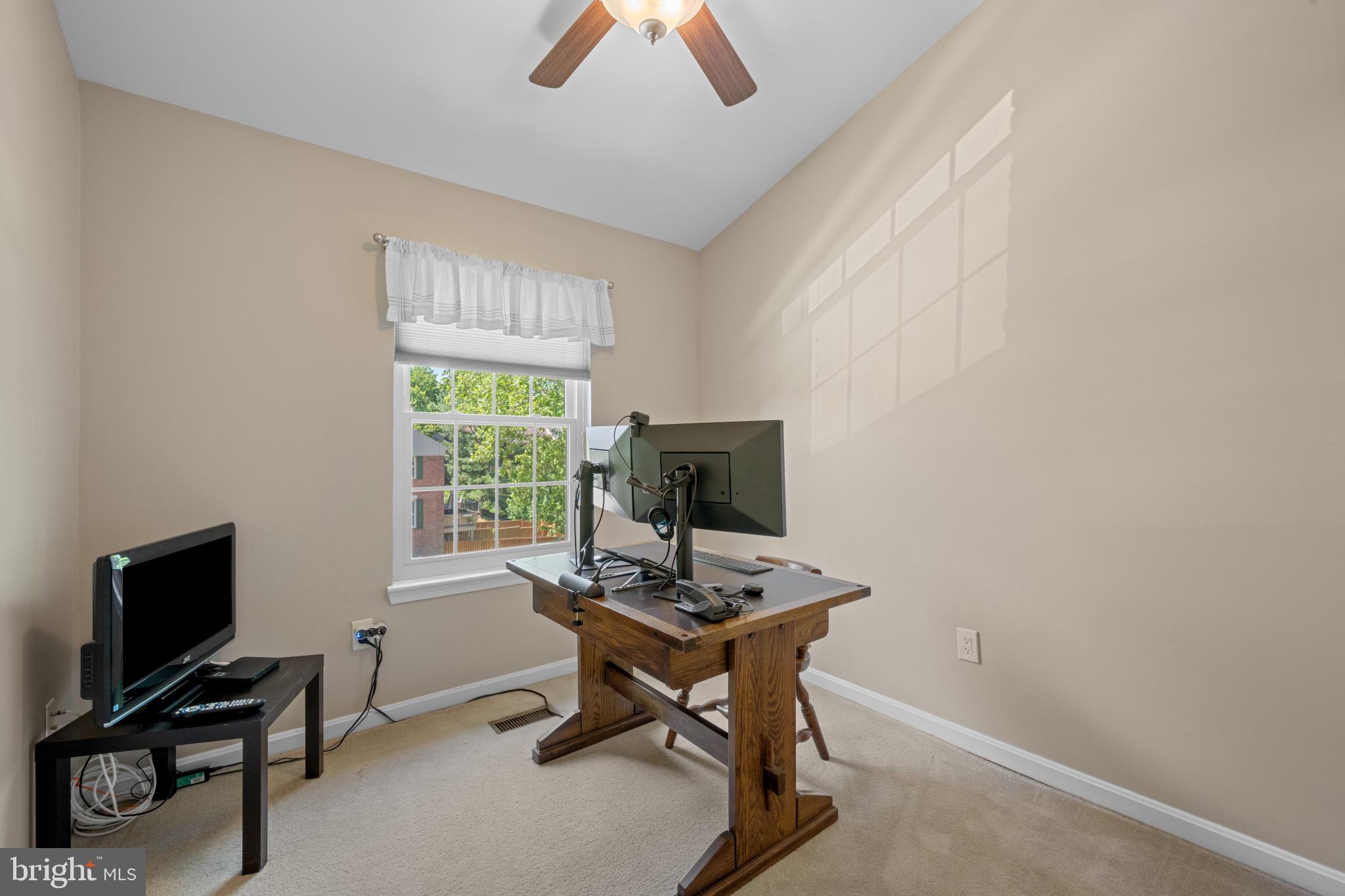 LOVETON FARMS - Residential