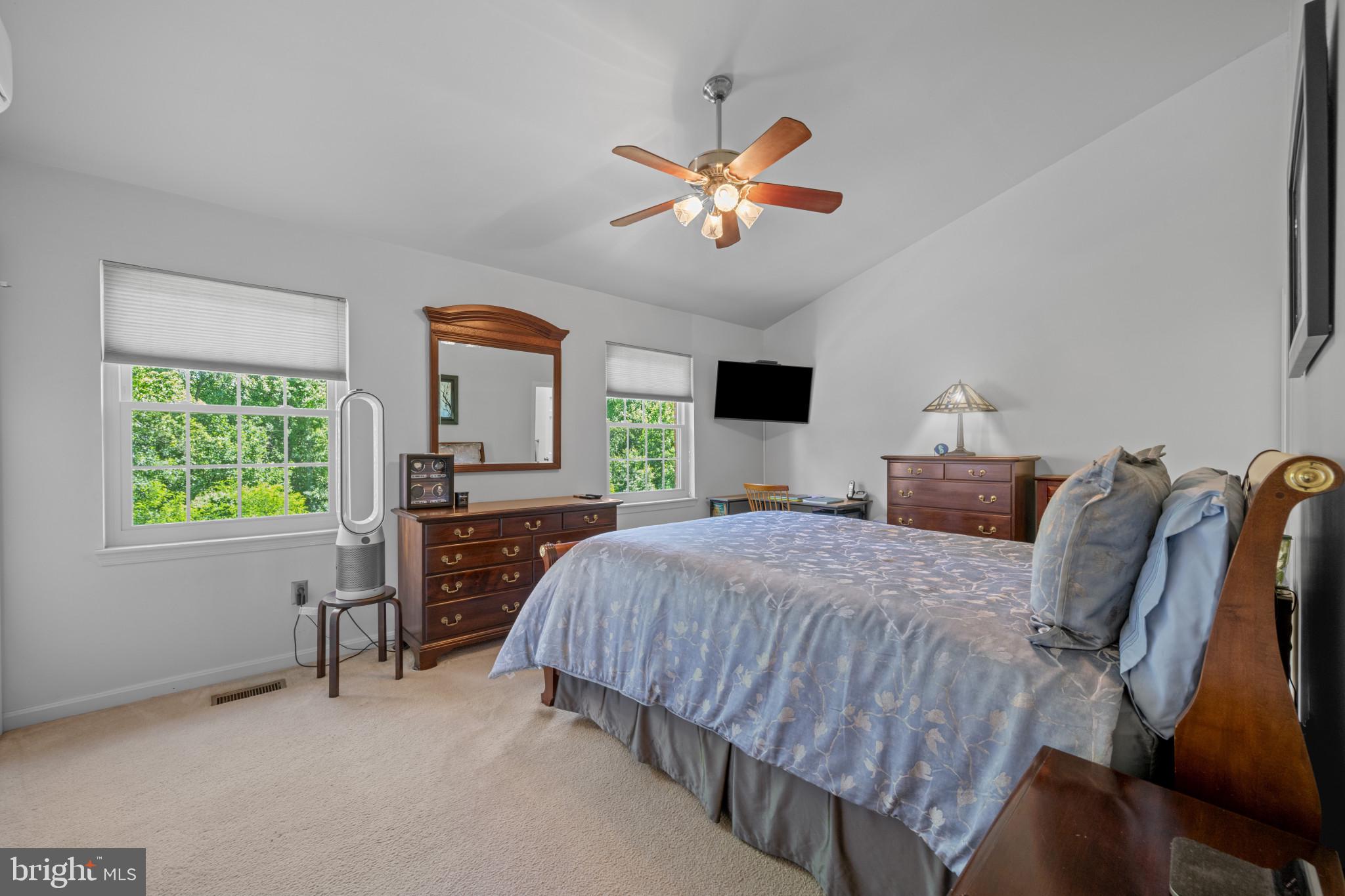LOVETON FARMS - Residential