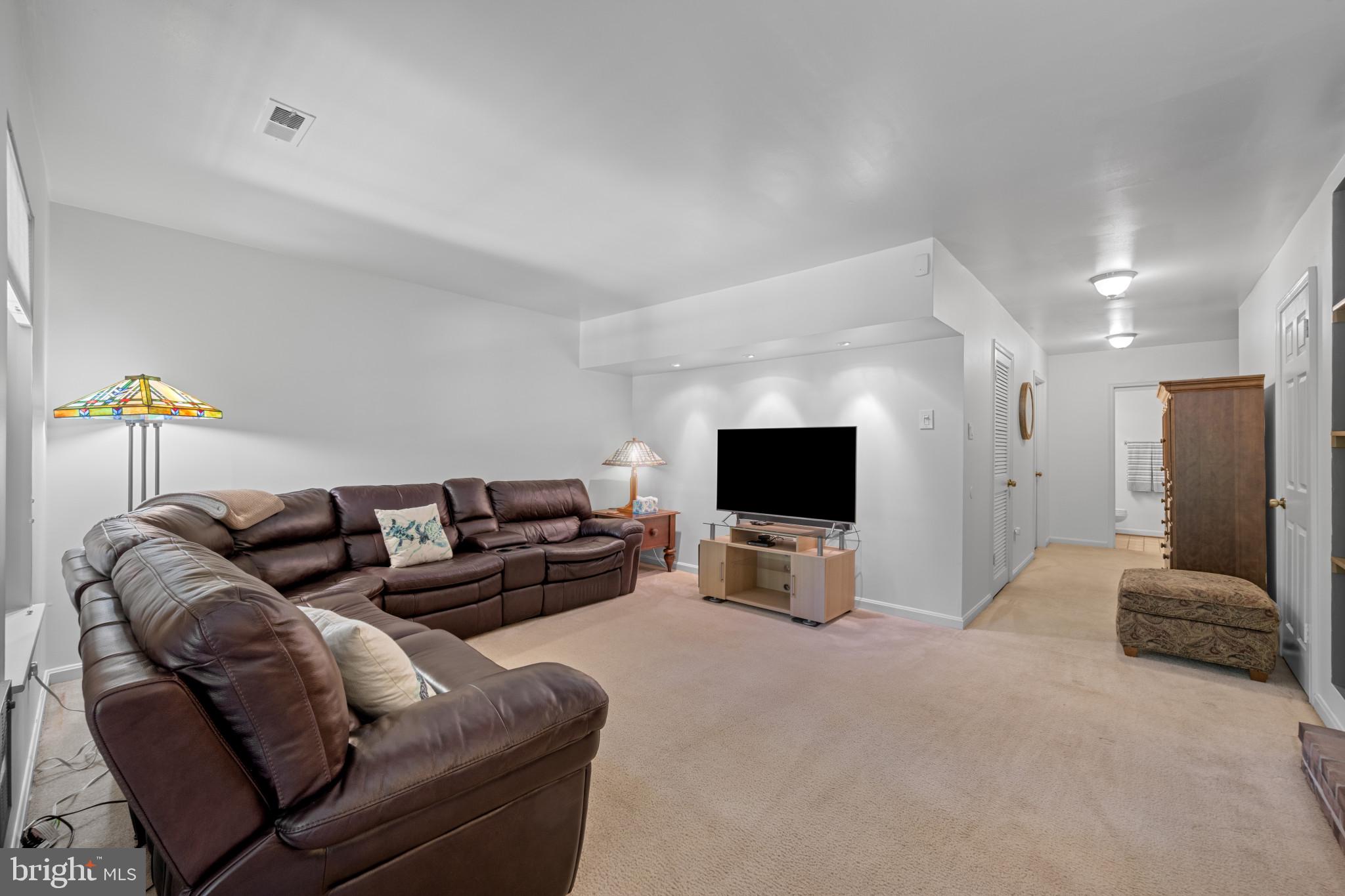 LOVETON FARMS - Residential