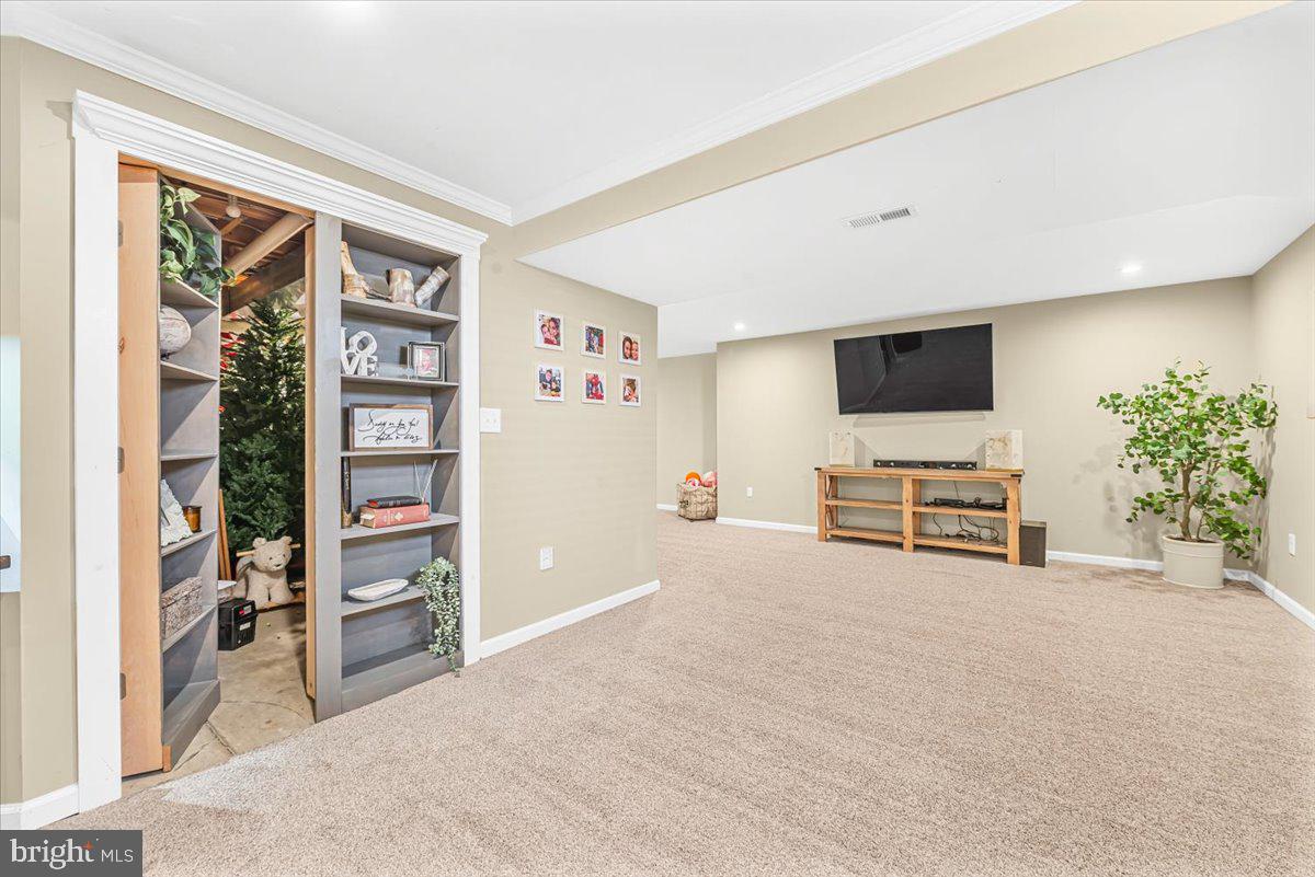 WILLOW BROOK - Residential
