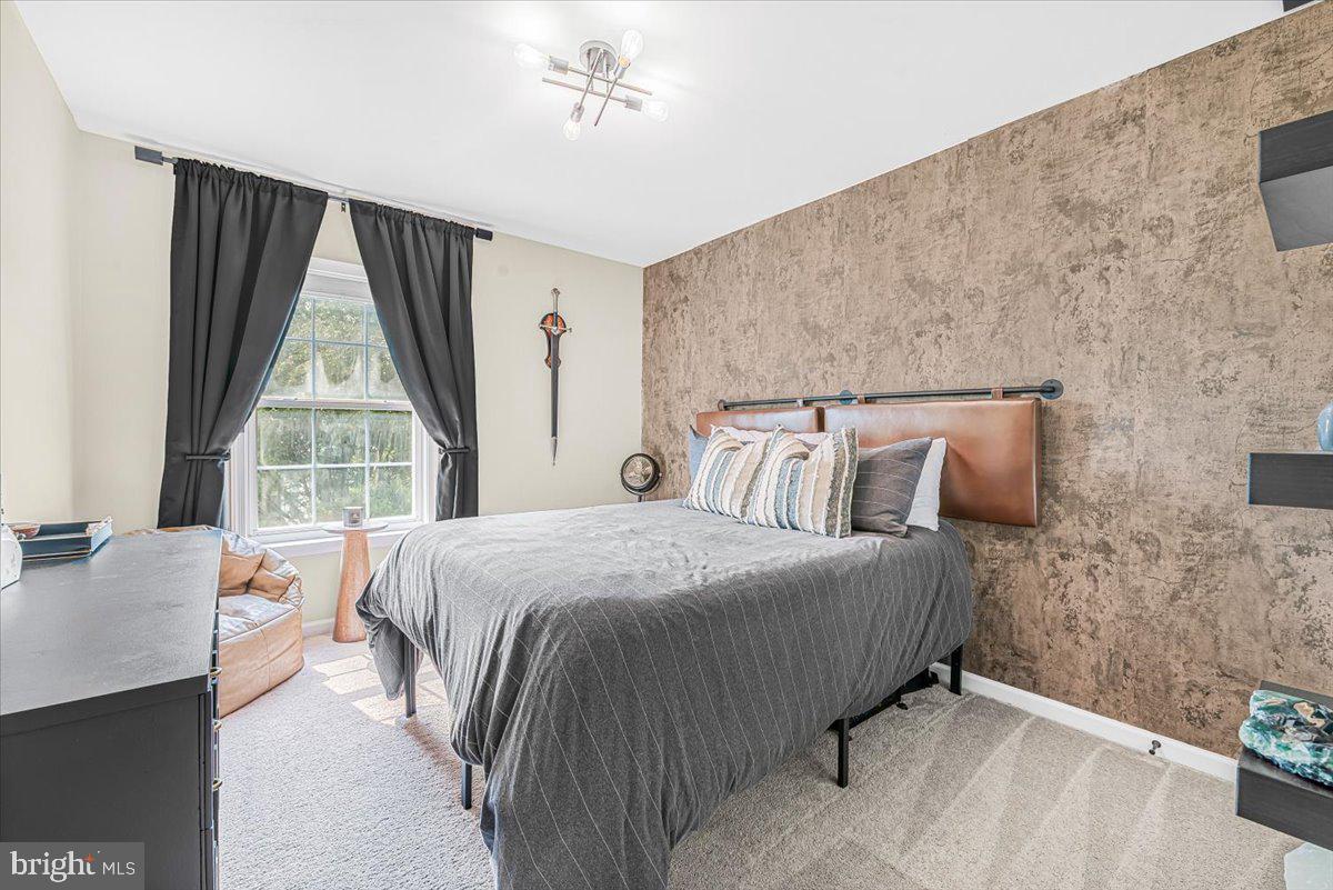 WILLOW BROOK - Residential