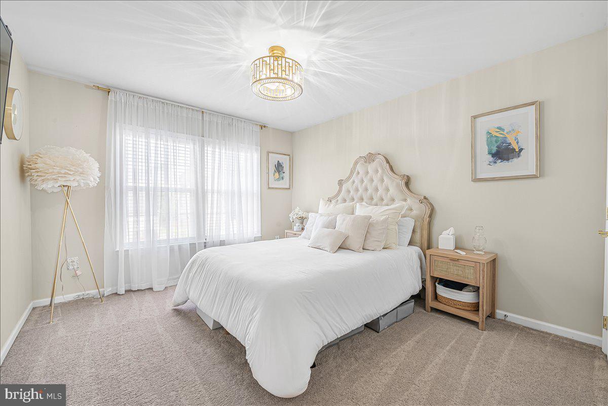WILLOW BROOK - Residential