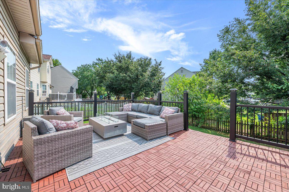 WILLOW BROOK - Residential