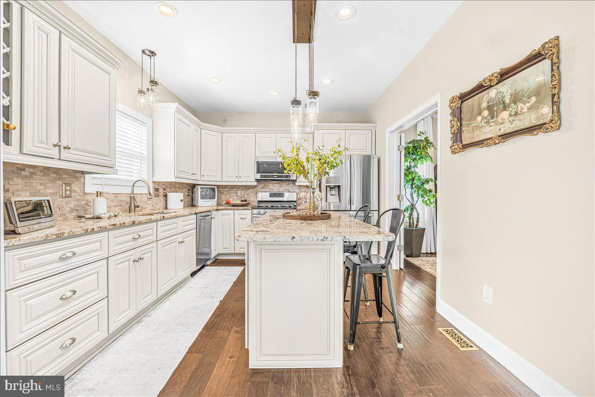 WILLOW BROOK - Residential