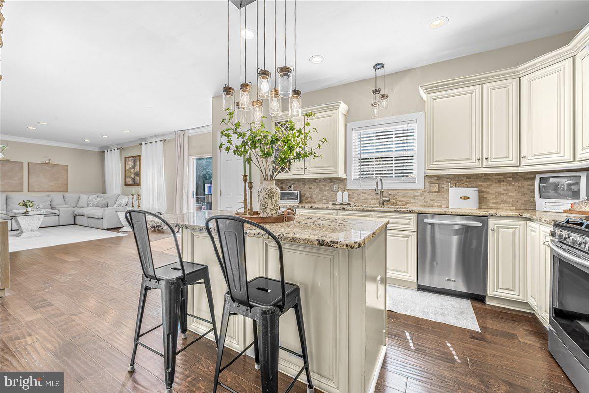 WILLOW BROOK - Residential