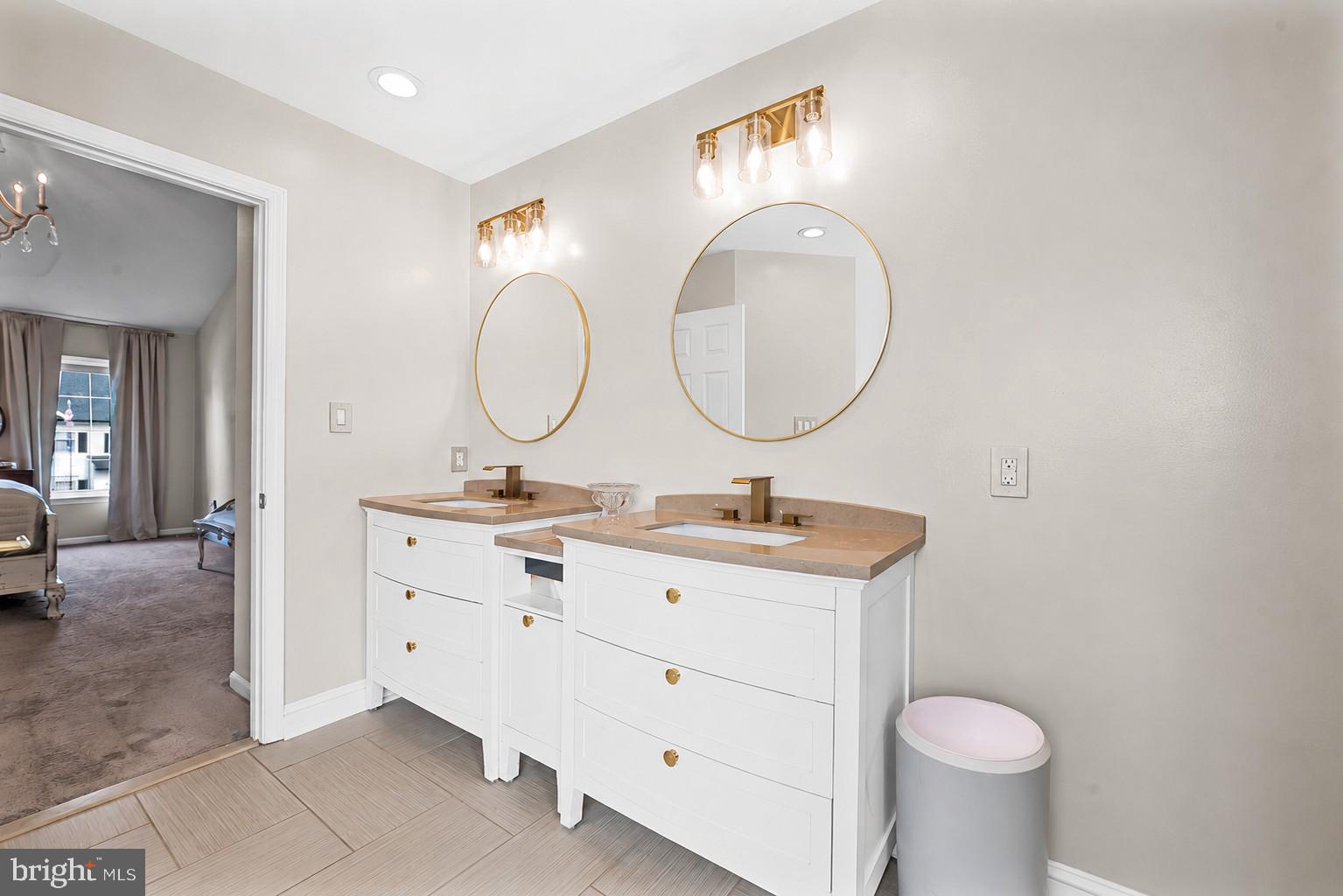 WILLOW BROOK - Residential