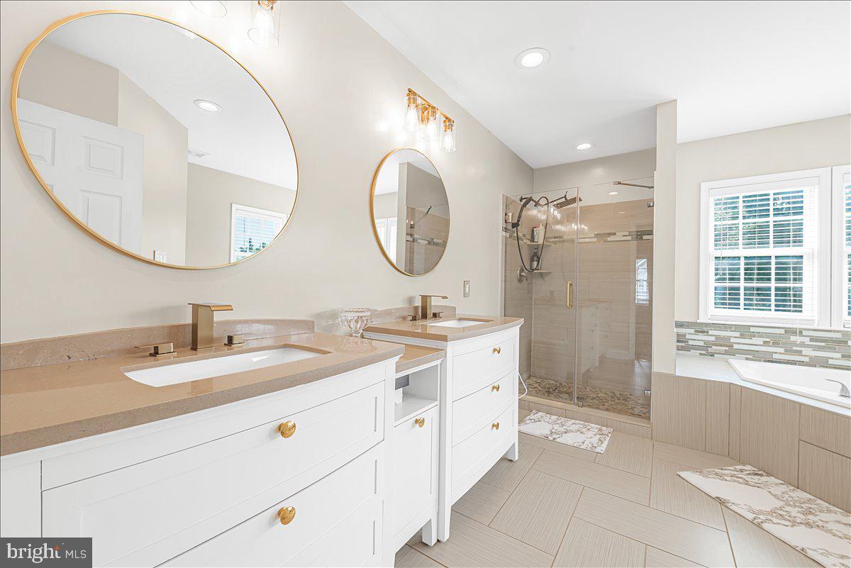 WILLOW BROOK - Residential