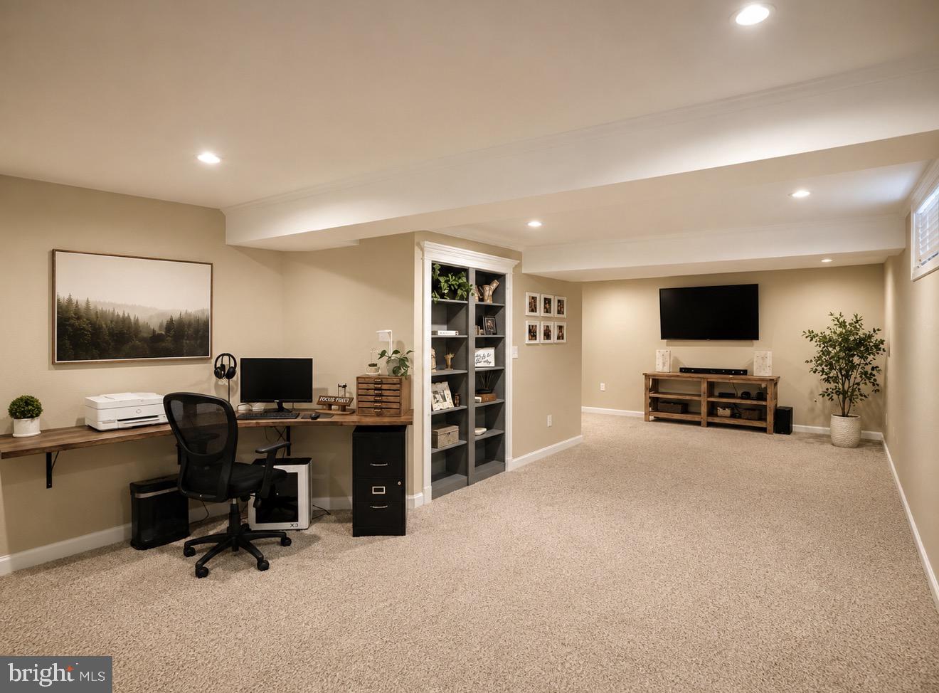 WILLOW BROOK - Residential