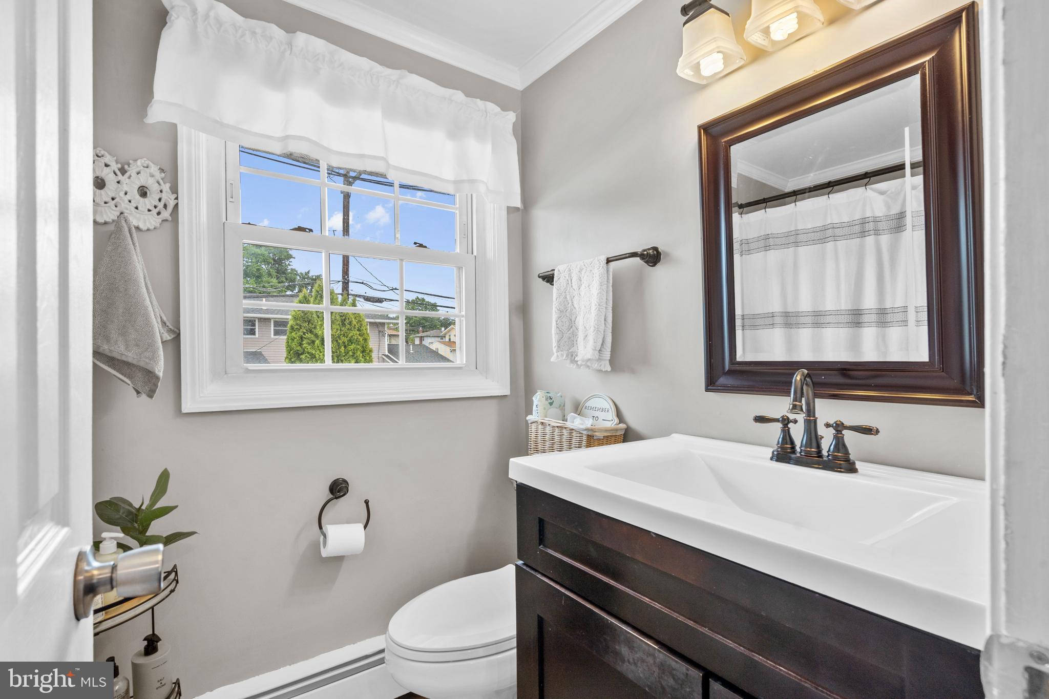 TWIN OAKS - Residential