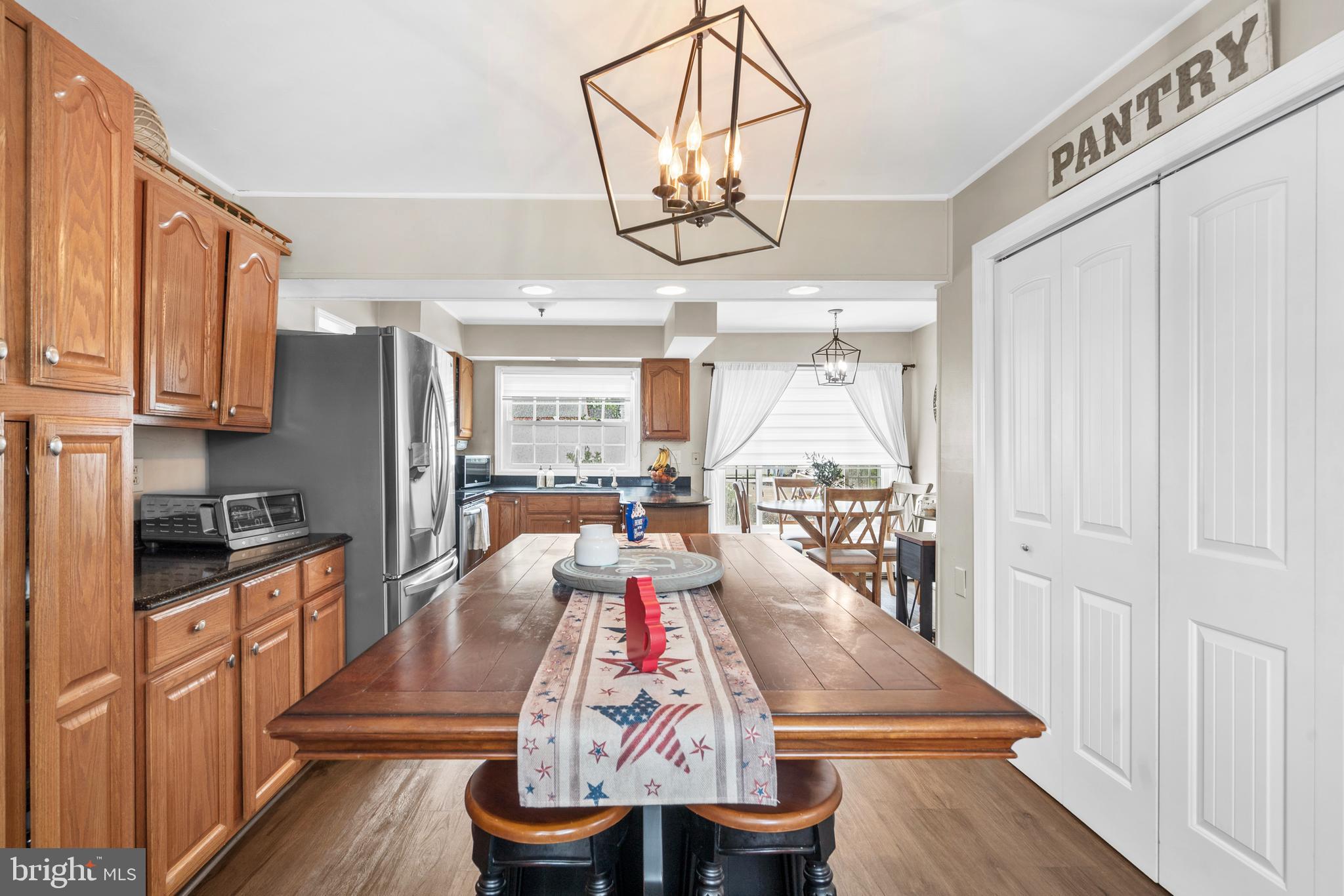 TWIN OAKS - Residential