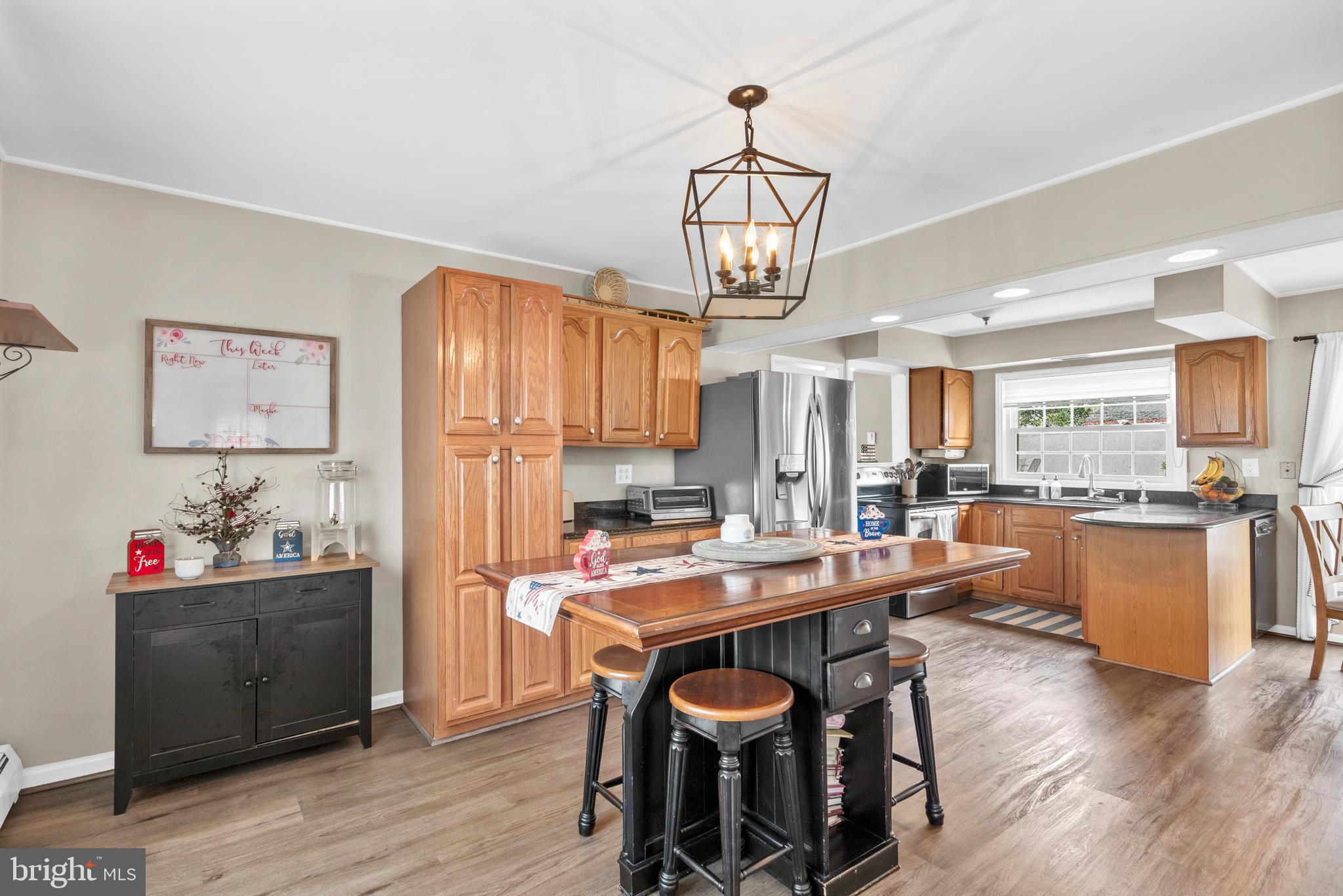TWIN OAKS - Residential