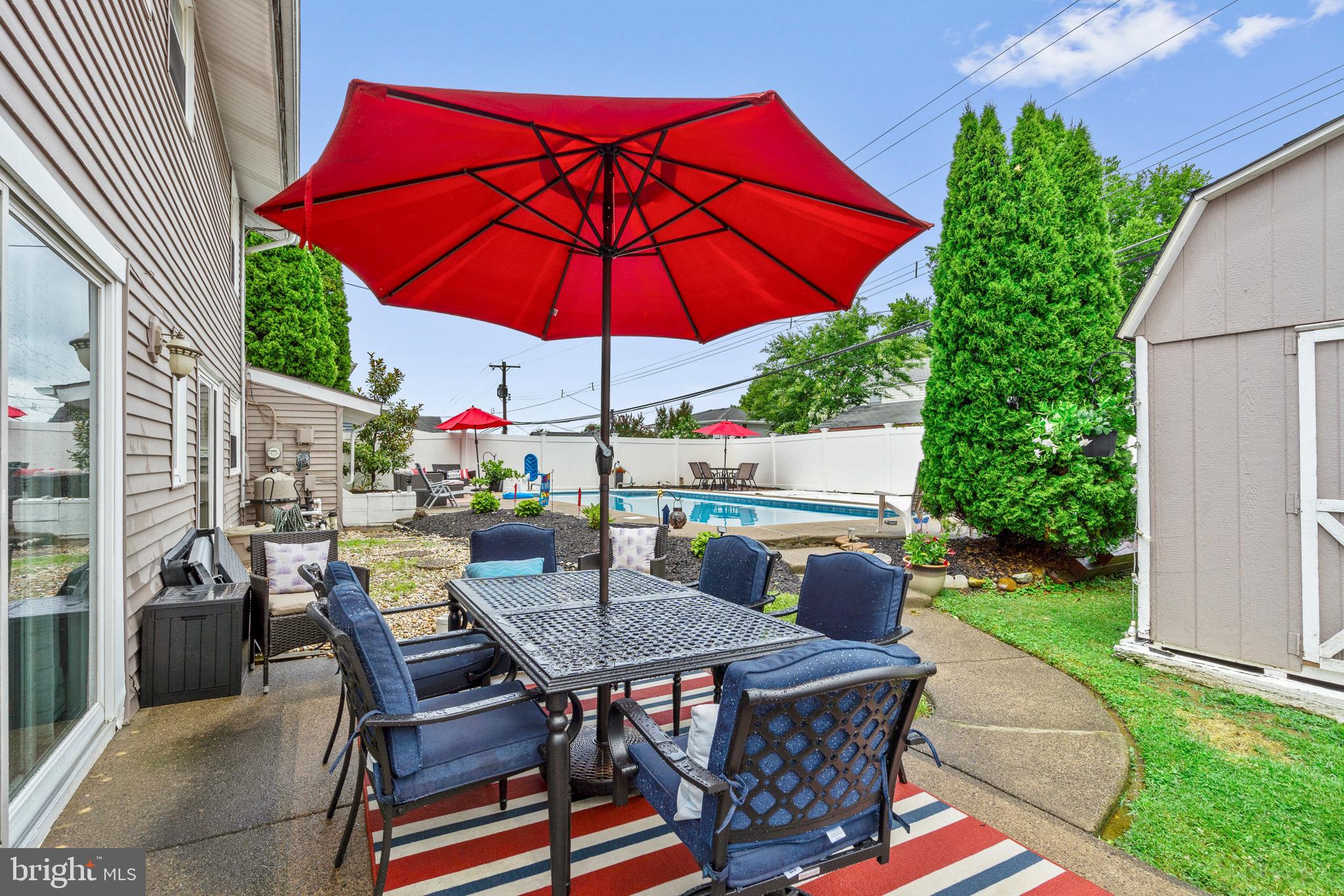 TWIN OAKS - Residential