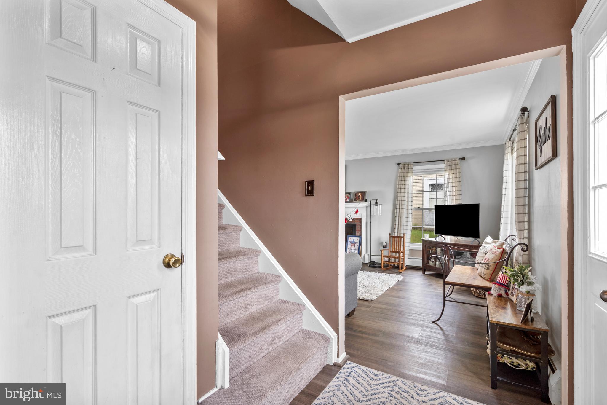 TWIN OAKS - Residential