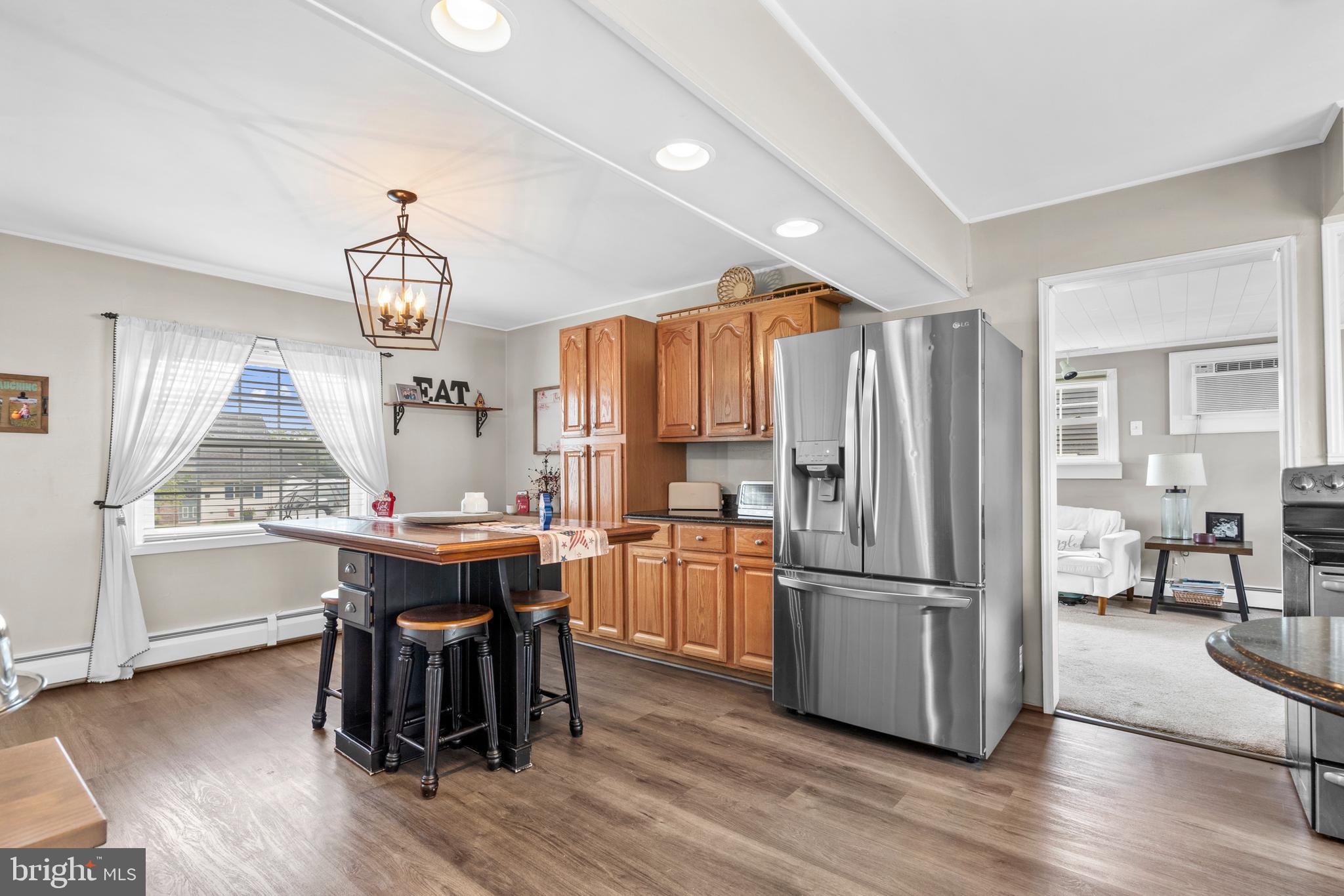 TWIN OAKS - Residential