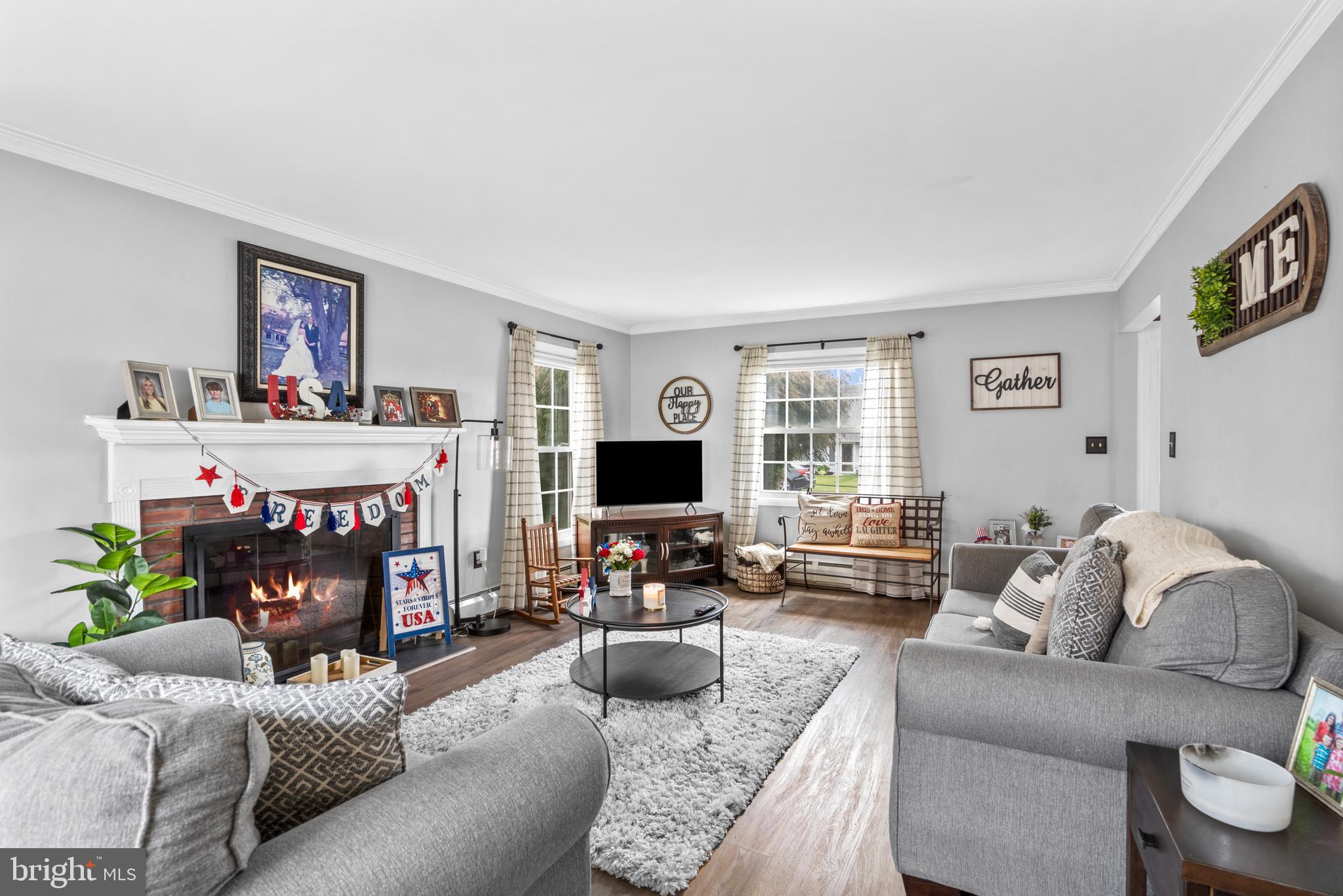 TWIN OAKS - Residential