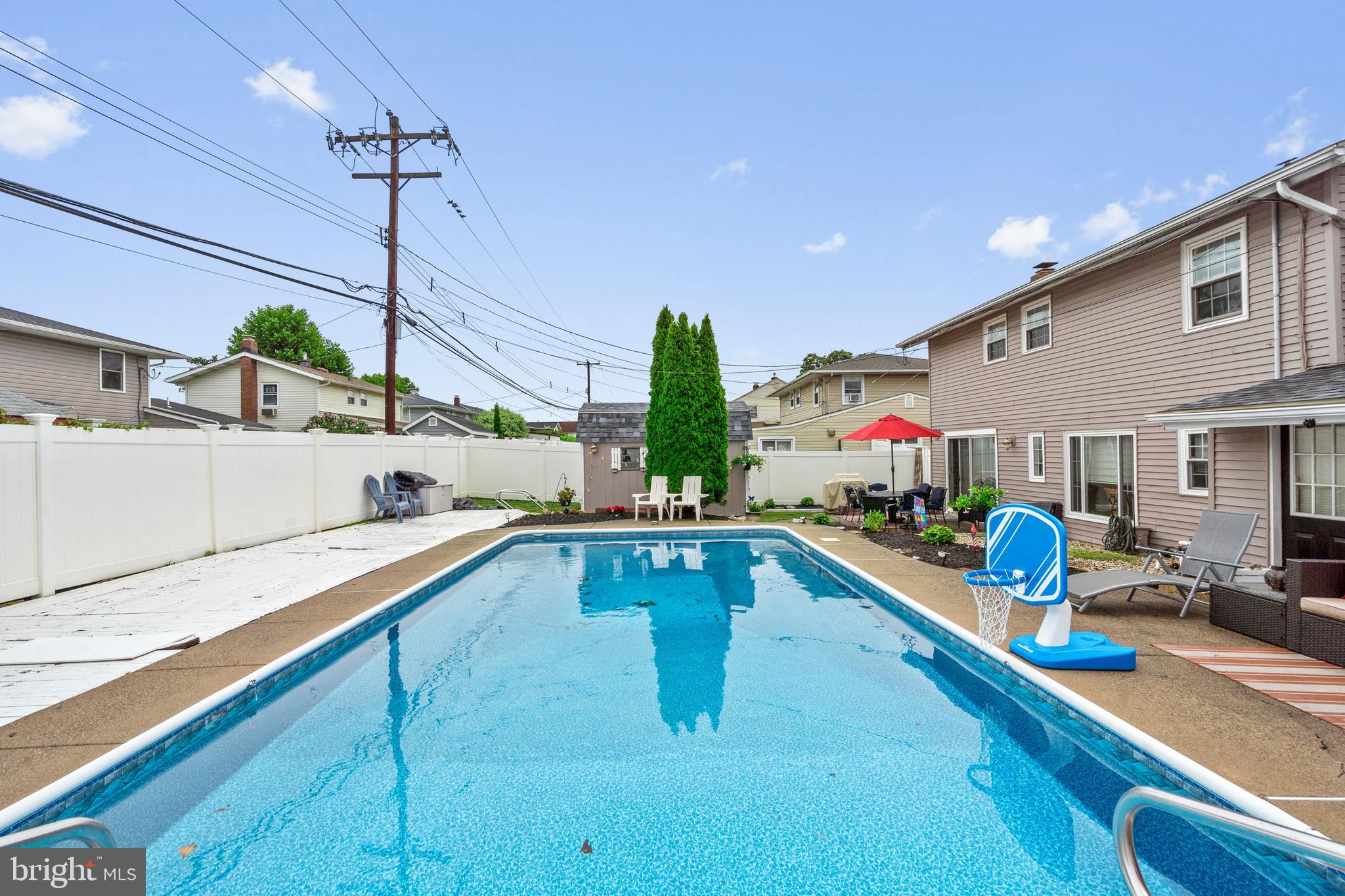 TWIN OAKS - Residential