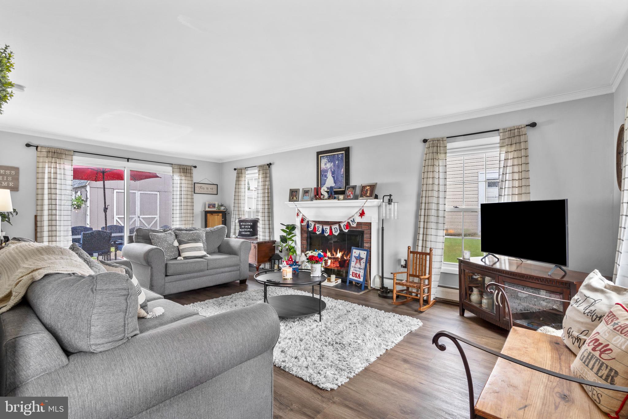 TWIN OAKS - Residential