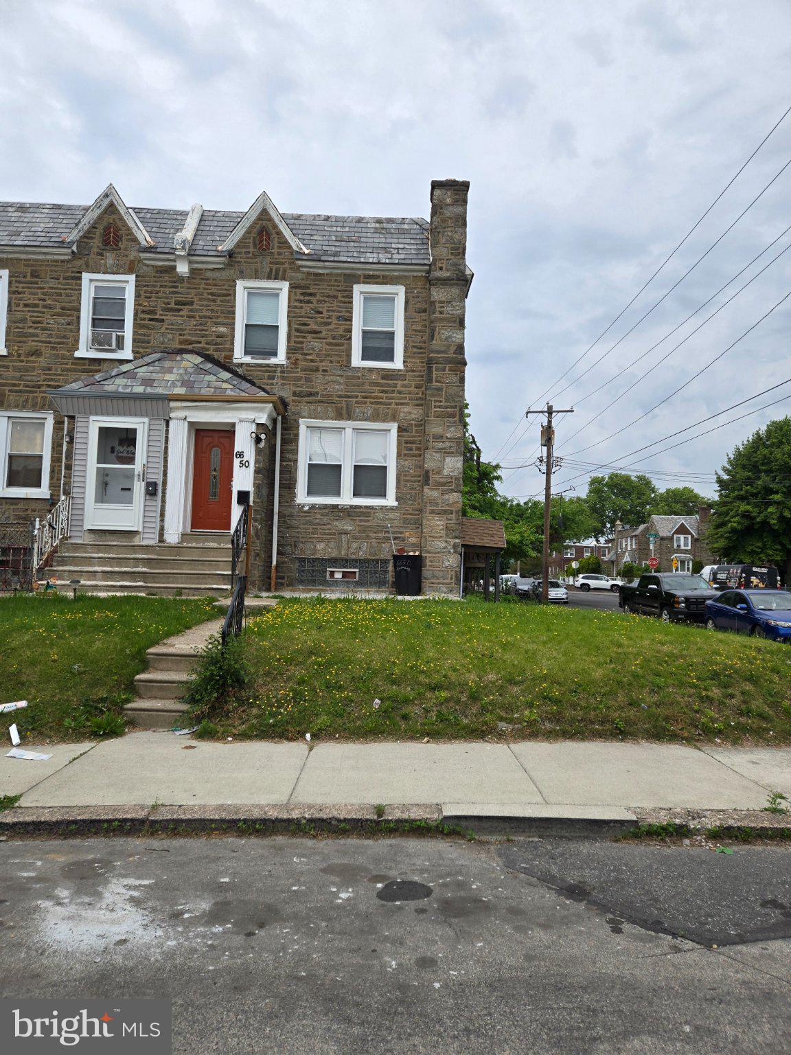 Duplex, Move in condition, Great Investment