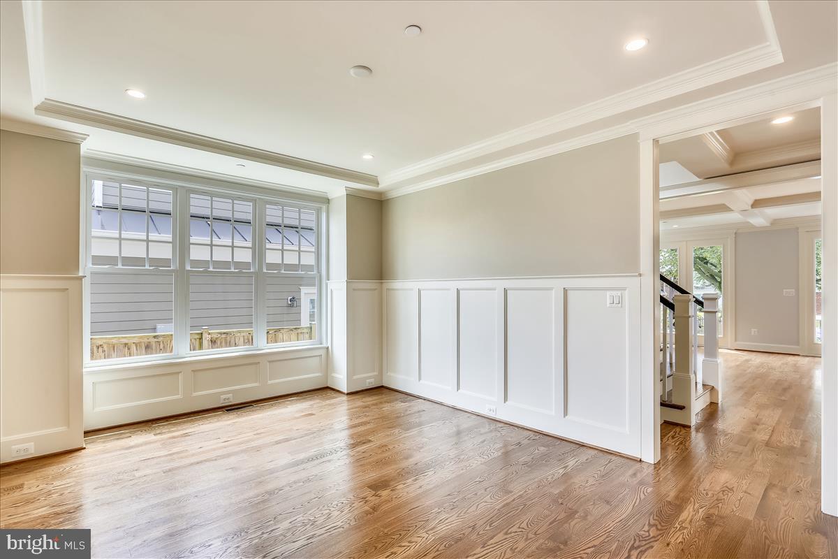 HENDRY ESTATES - Residential