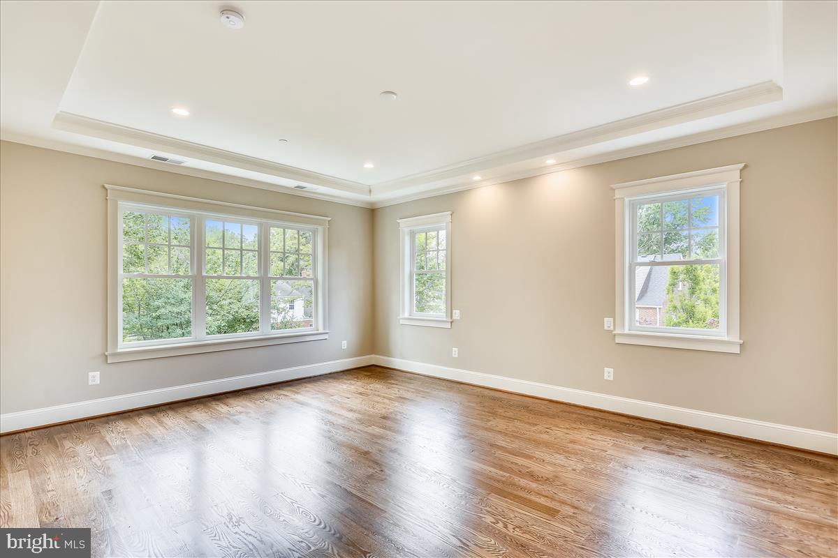 HENDRY ESTATES - Residential