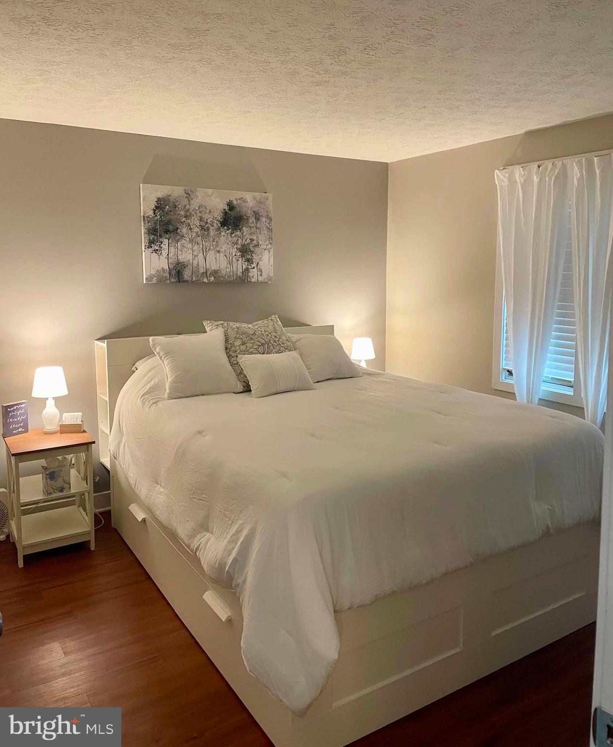 THE HILL CONDOS - Residential