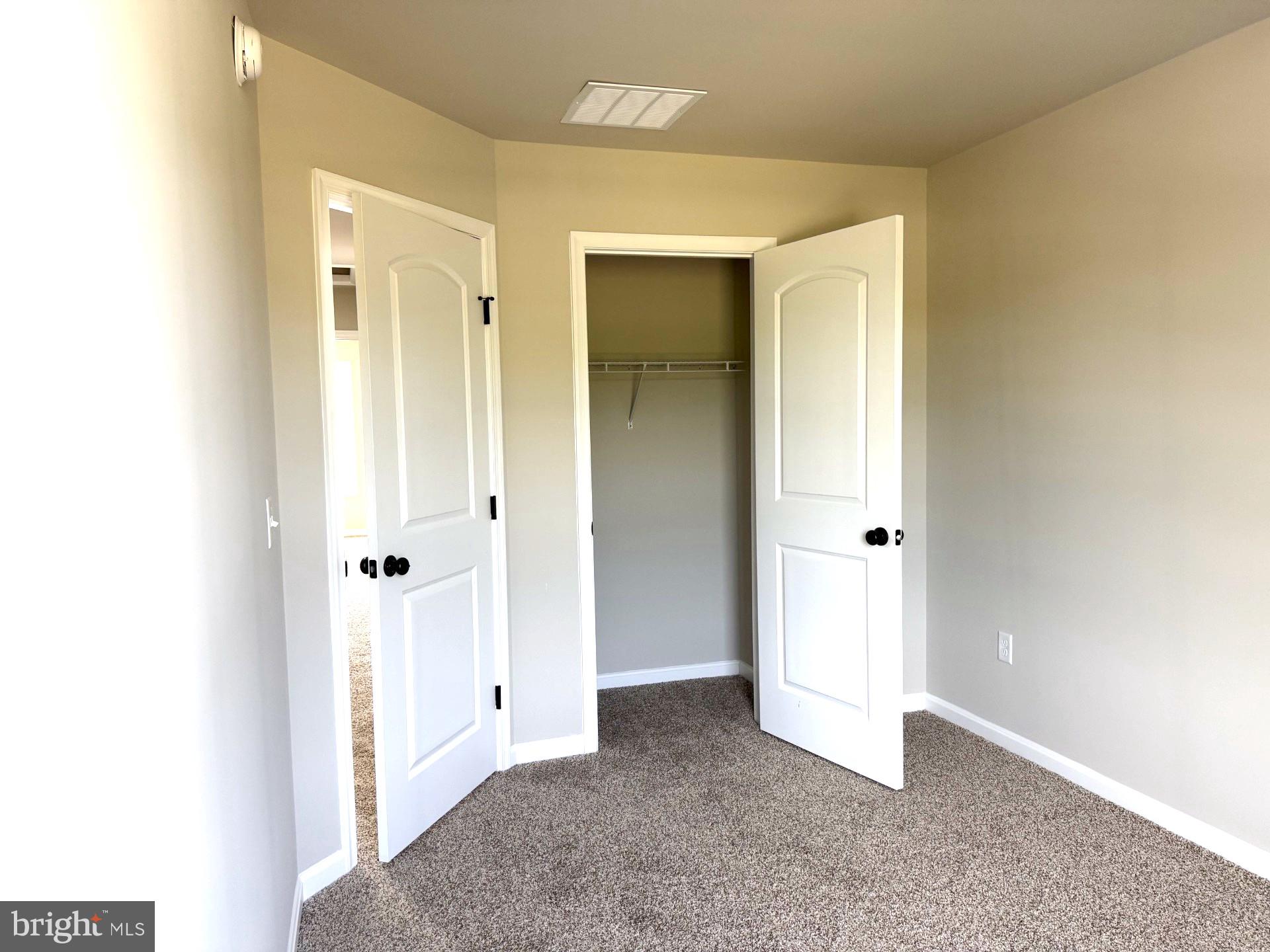 ROJAN MEADOWS - Residential